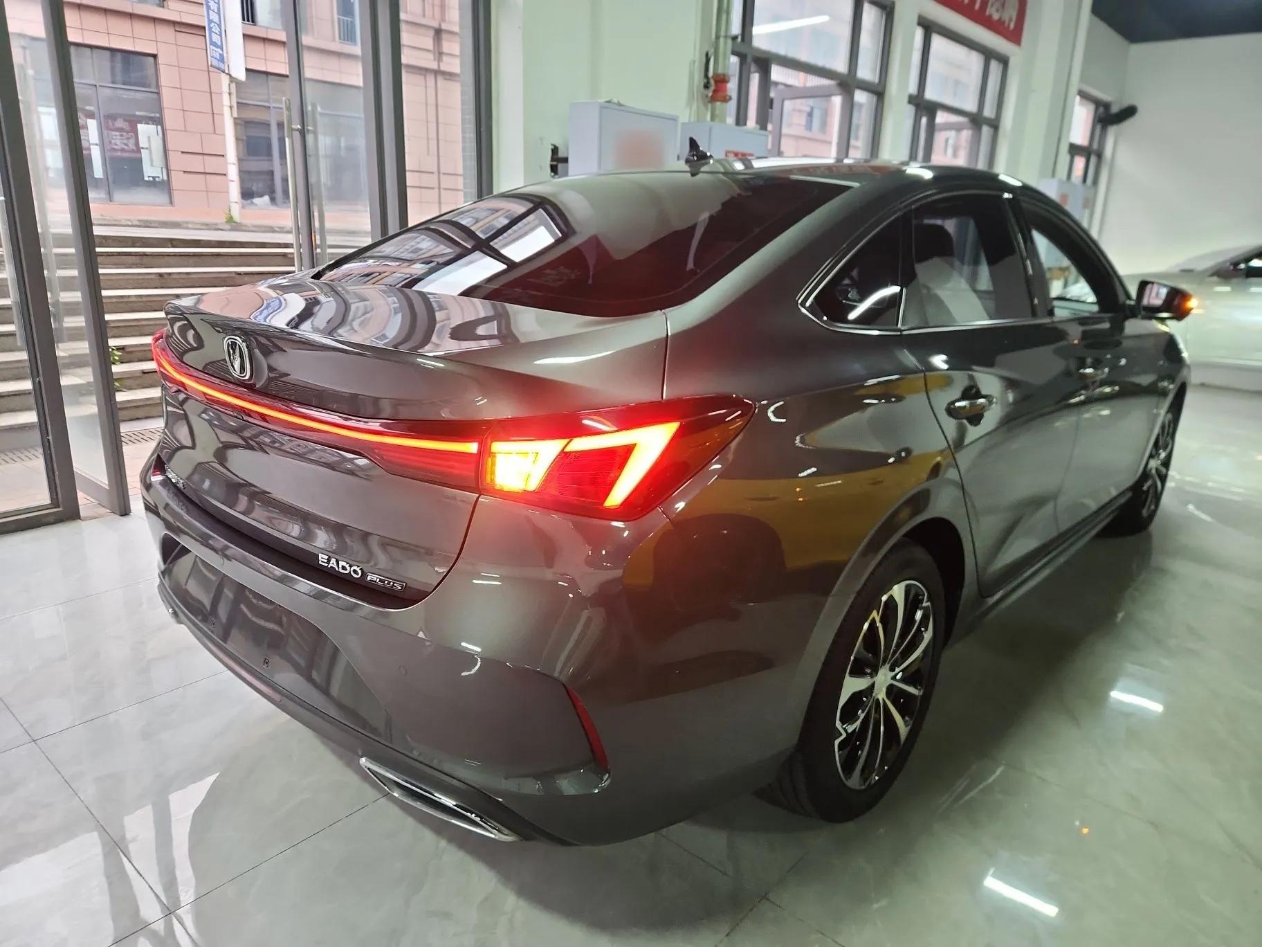 CHANGAN Eado 2022 PLUS Blue Whale NE 1.4T GDI DCT Flagship Edition — миниатюра 6