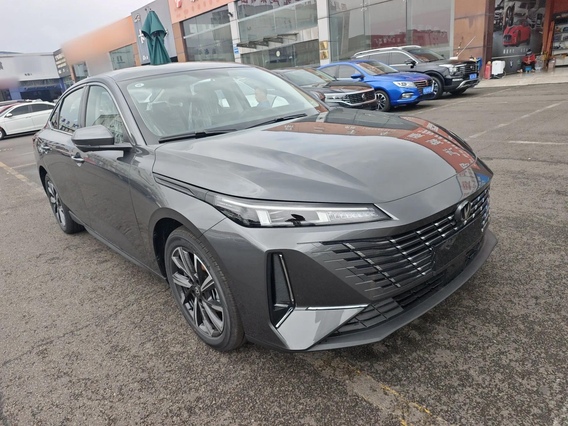 CHANGAN Eado 2025 Blue Whale 1.5T 500Bar Prestige Model — миниатюра 3