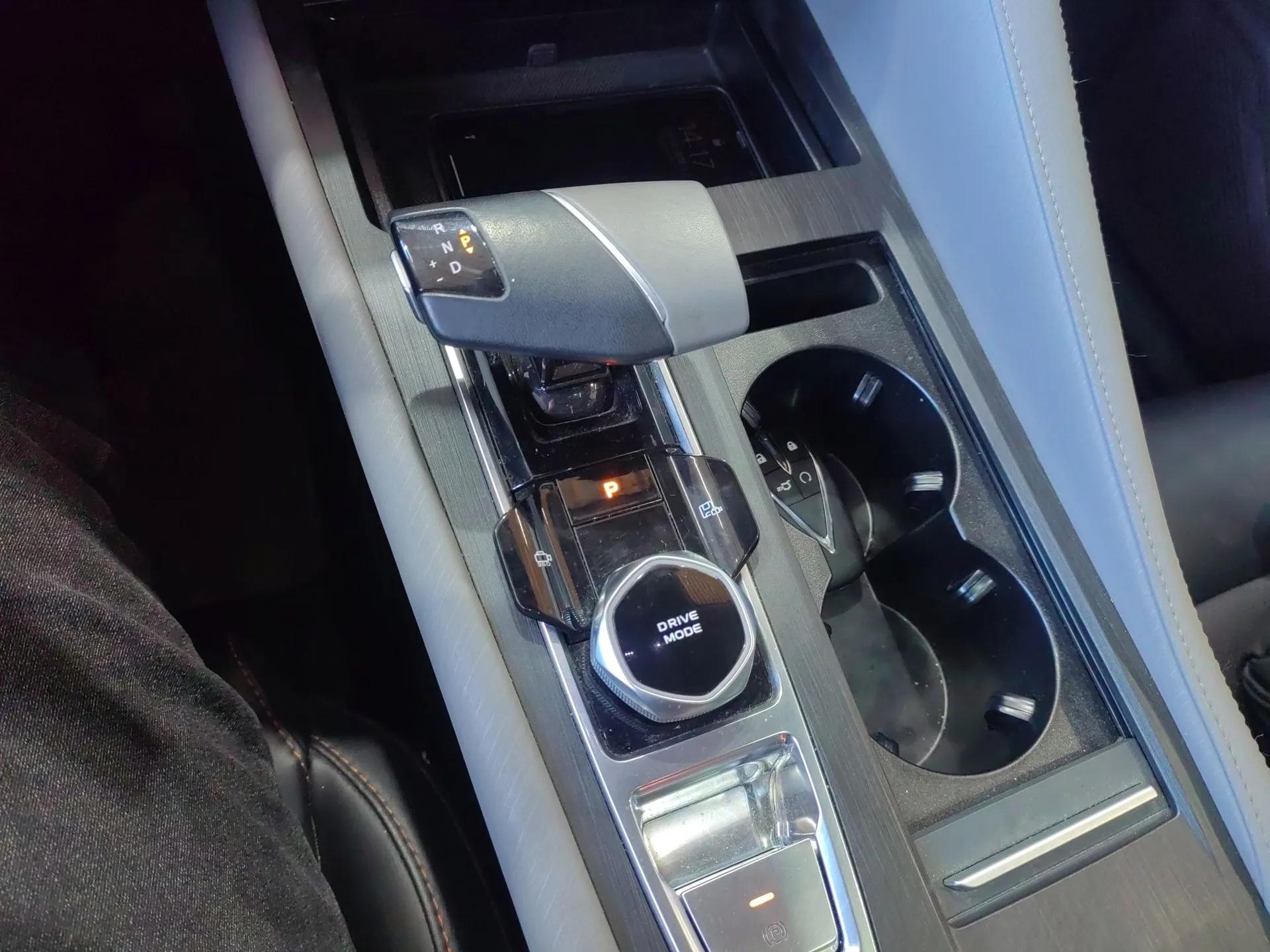 CHANGAN CS75 PLUS 2022 2nd Generation 1.5T Automatic Prestige Version — миниатюра 17