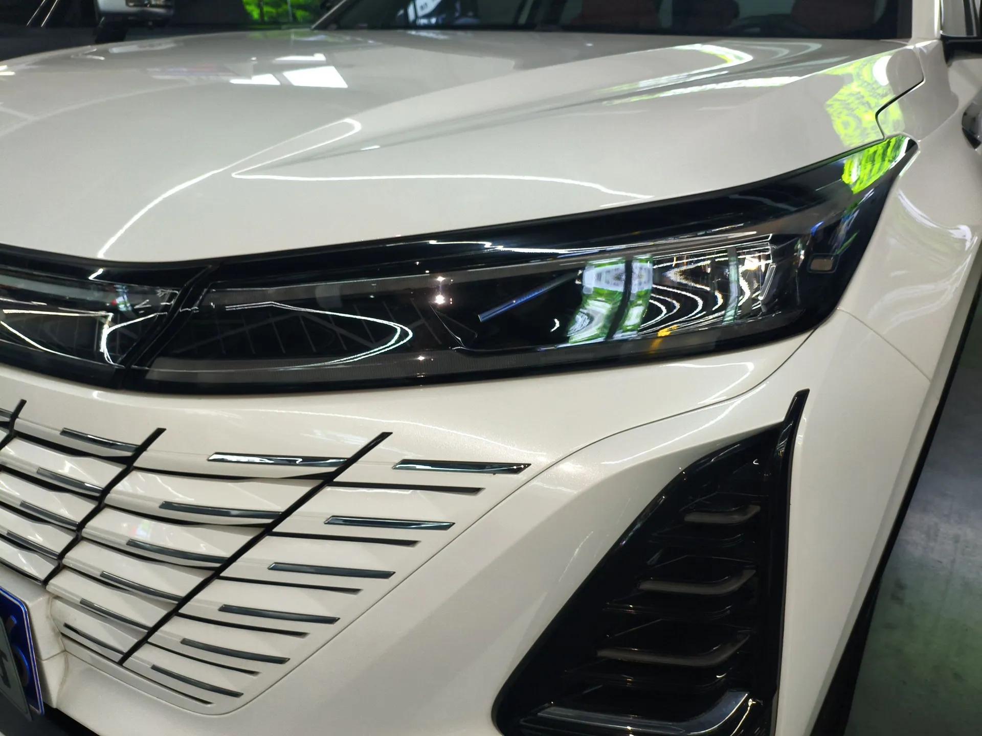 CHANGAN CS75 PLUS 2024 3rd Generation Champion Edition 2.0T Intelligent Drive Performance Model — миниатюра 9