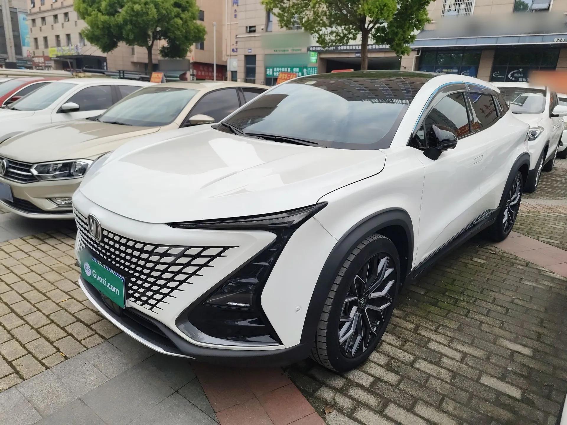 CHANGAN UNI-T 2022 1.5T Flagship Edition — миниатюра 1