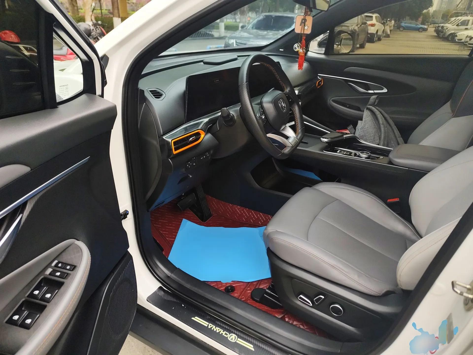 CHANGAN UNI-T 2022 1.5T Flagship Edition — миниатюра 19