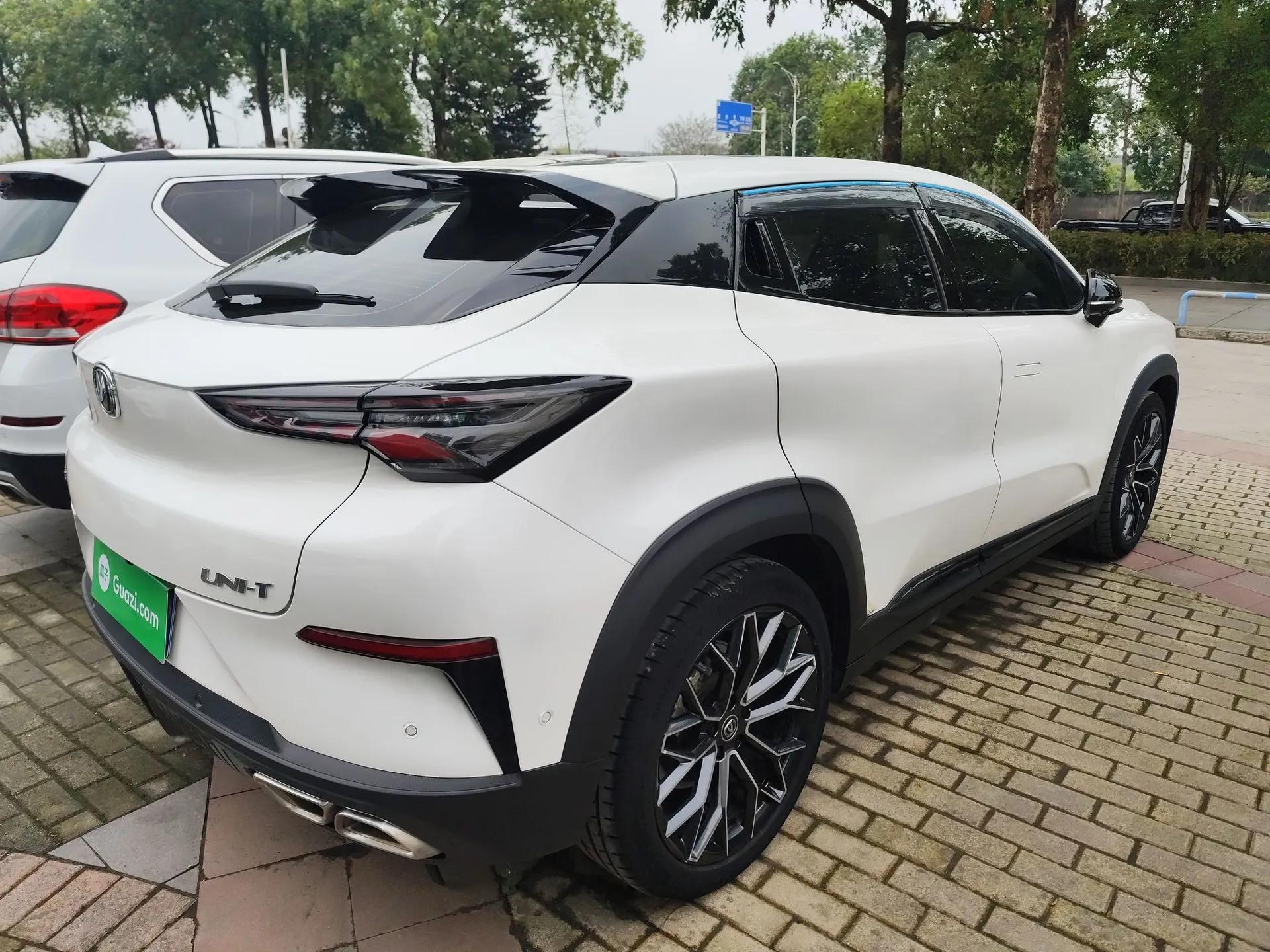 CHANGAN UNI-T 2022 1.5T Flagship Edition — миниатюра 6