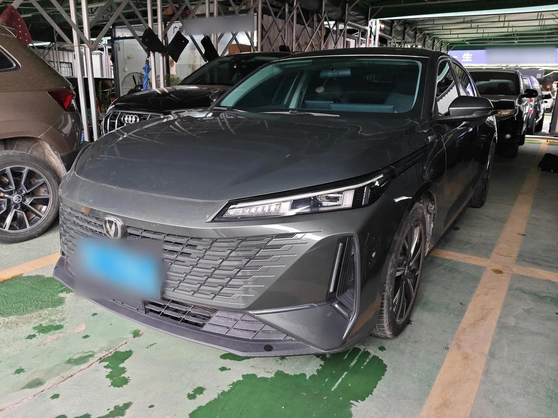 CHANGAN Eado DD 2023 Blue Whale NE 1.5T GDI DCT Navigation Model — миниатюра 1