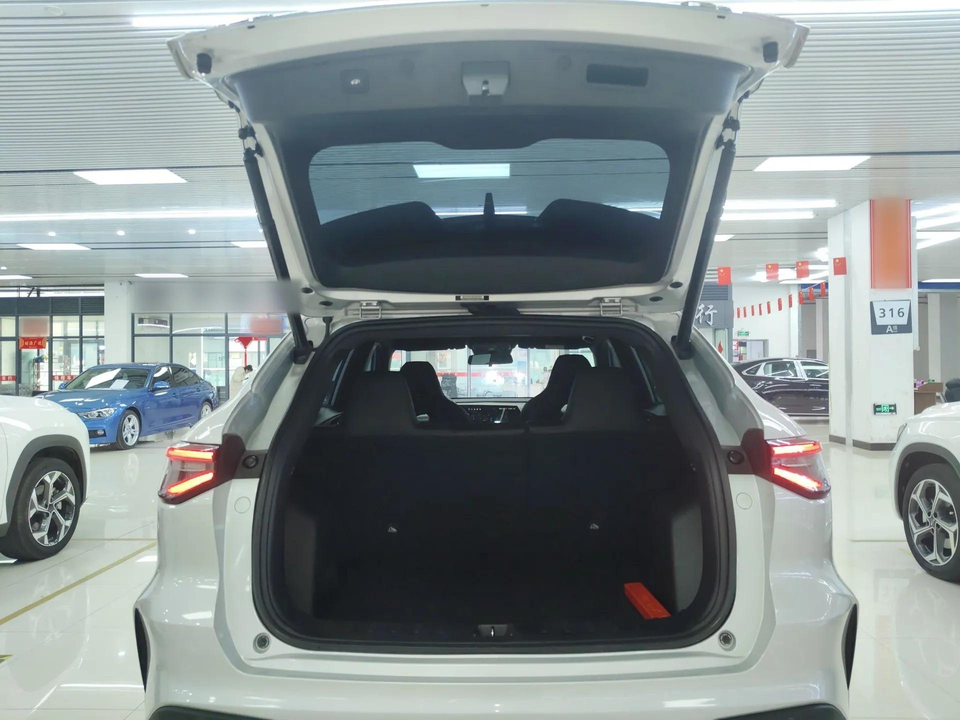 CHANGAN OSHAN X5 PLUS 2023 1.5T DCT Excellence Edition — миниатюра 22