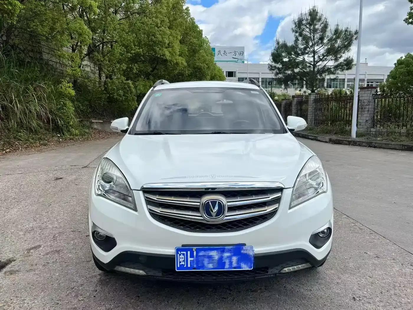 Changan CS35 2016 1.6L Manual Deluxe Edition (National V Emission Standard) — миниатюра 2