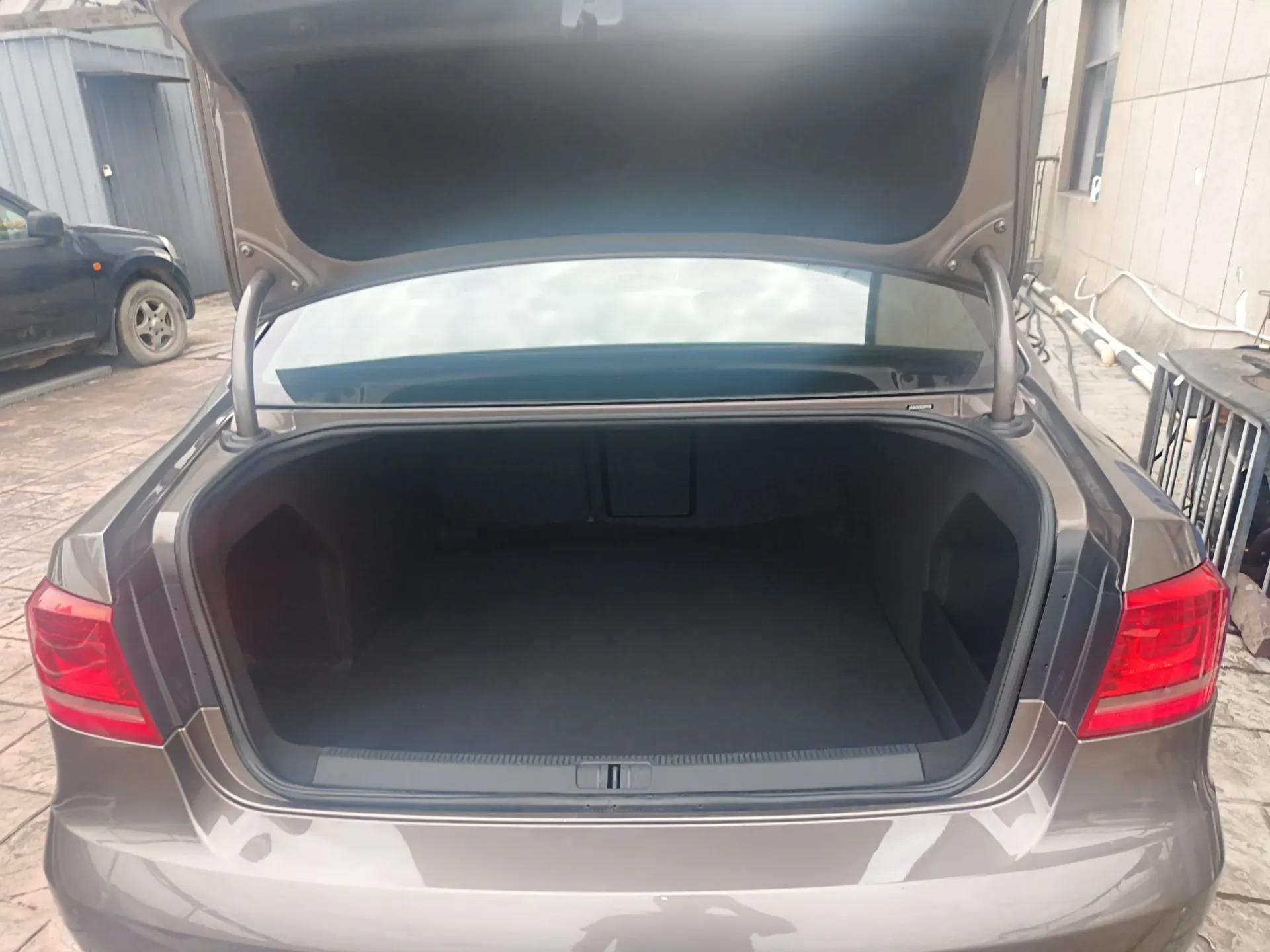 Volkswagen Magotan 2016 1.8TSI Smart Enjoyment Leading Model — миниатюра 21