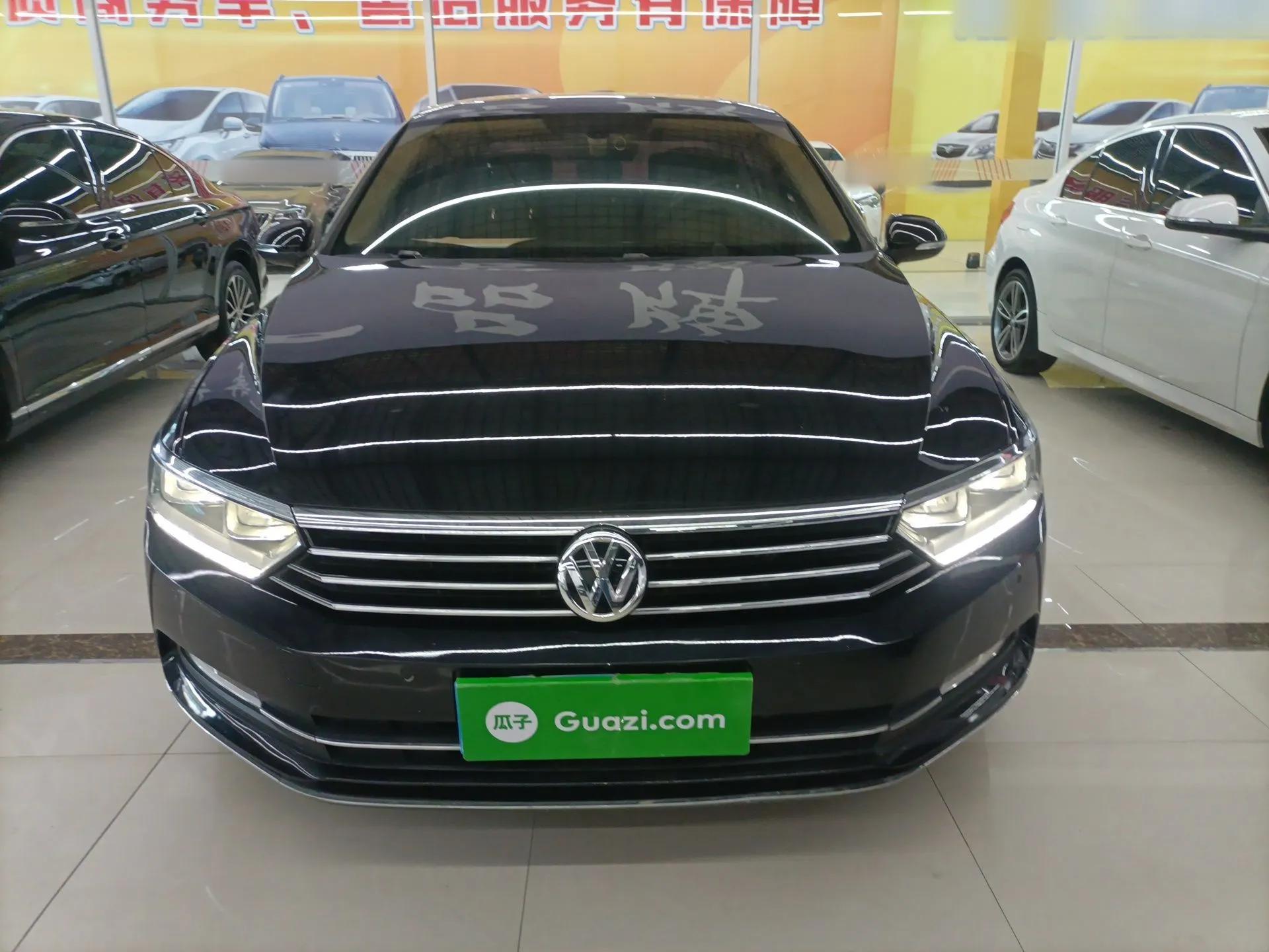 Volkswagen Magotan 2018 Facelift 330TSI DSG Luxury Model — миниатюра 2