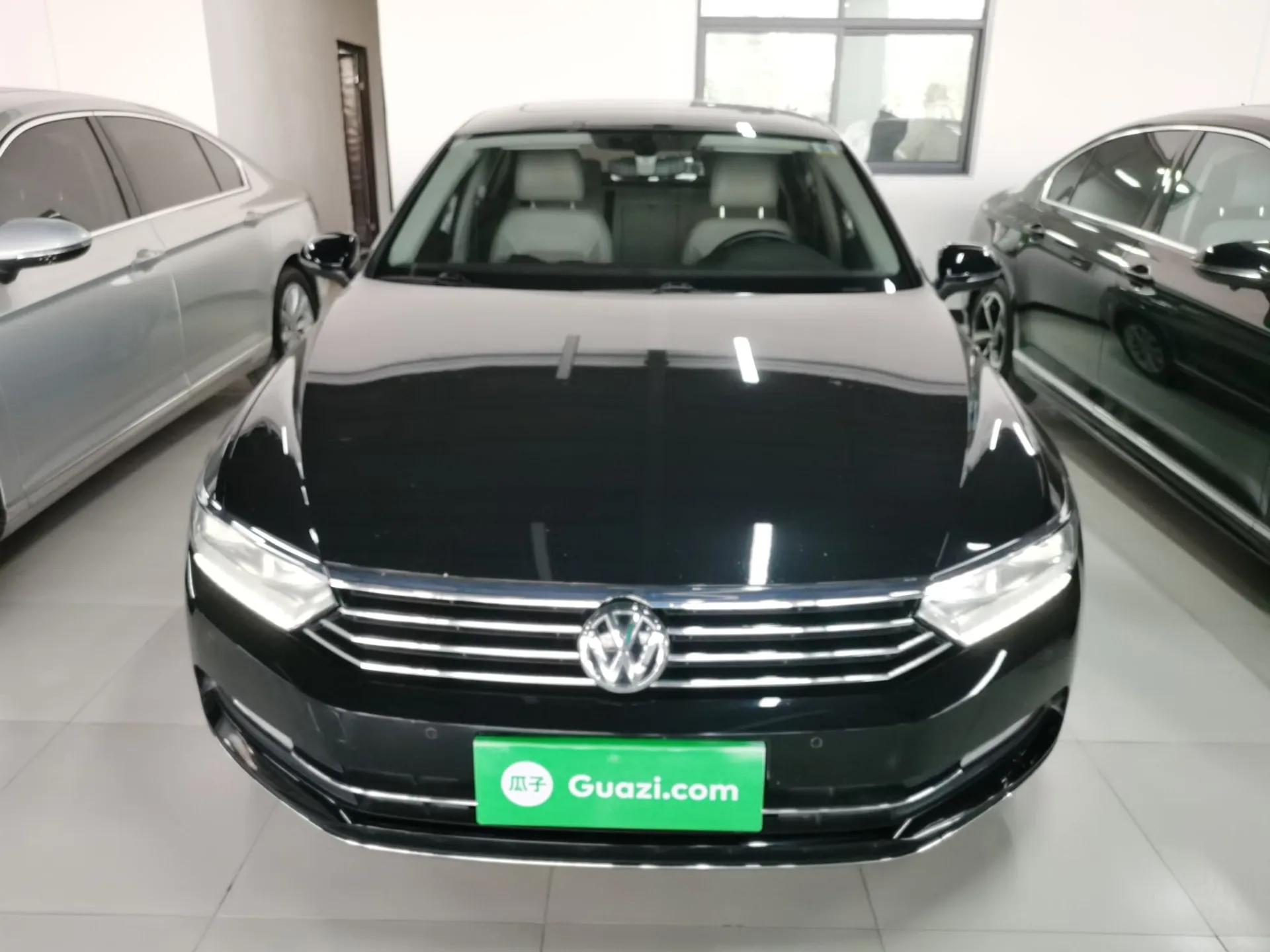 Volkswagen Magotan 2017 330TSI DSG Luxury Model — миниатюра 2