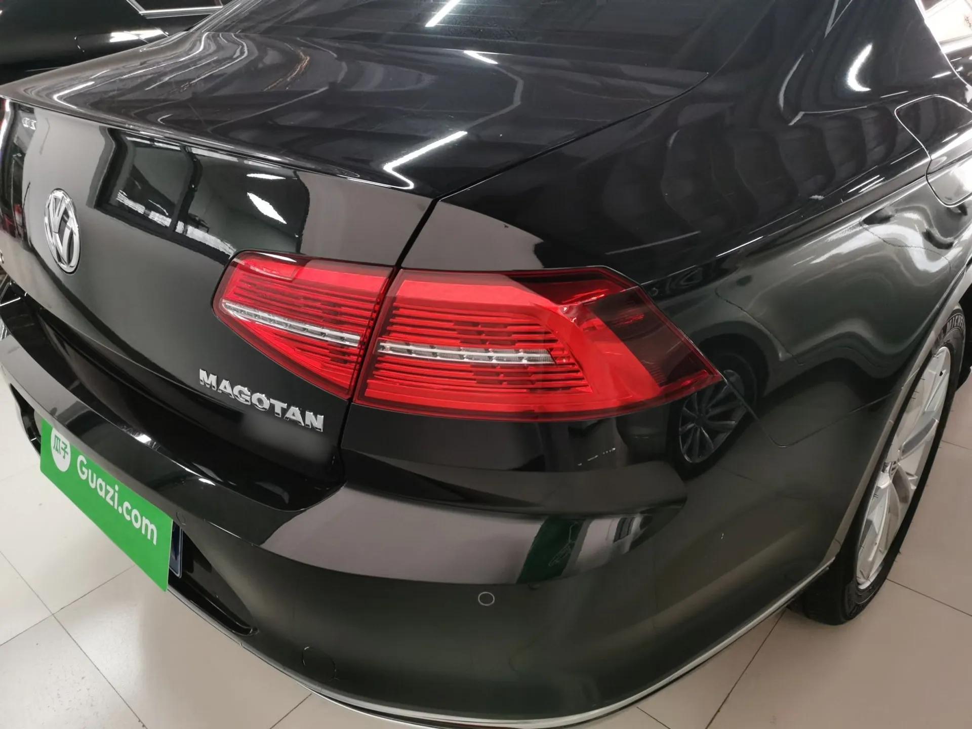 Volkswagen Magotan 2017 330TSI DSG Luxury Model — миниатюра 7