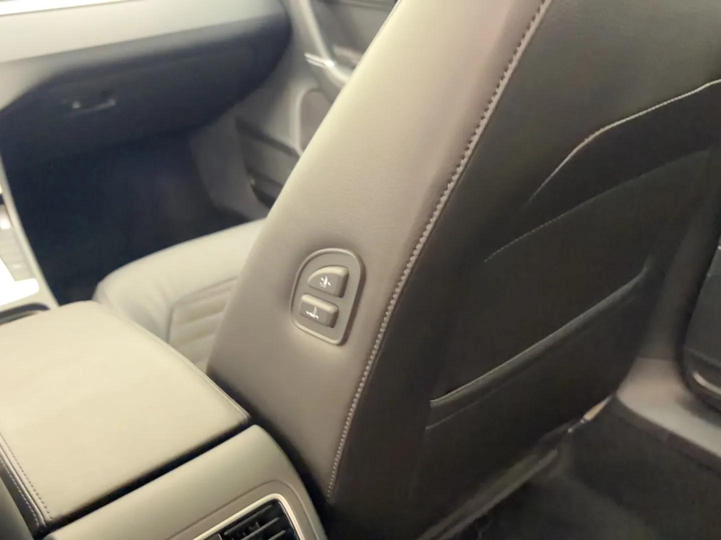Volkswagen Magotan 2016 2.0 TSI Luxury Comfort Version — миниатюра 9