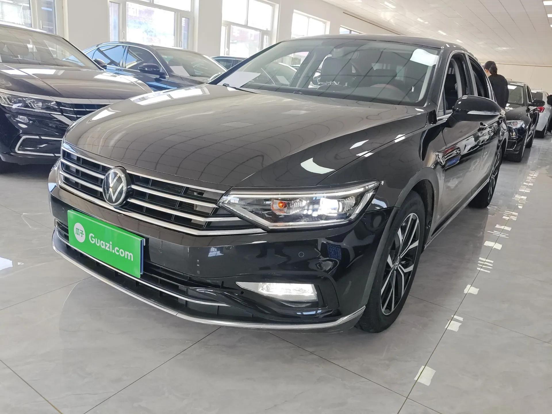 Volkswagen Magotan 2020 330TSI DSG Luxury Edition — миниатюра 1