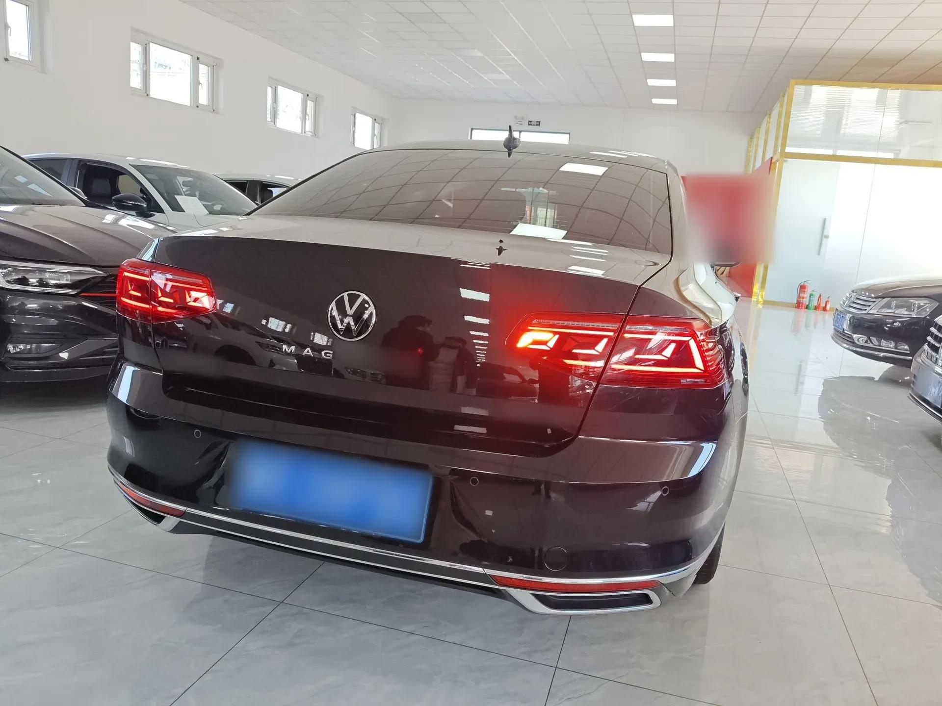 Volkswagen Magotan 2020 330TSI DSG Luxury Edition — миниатюра 5