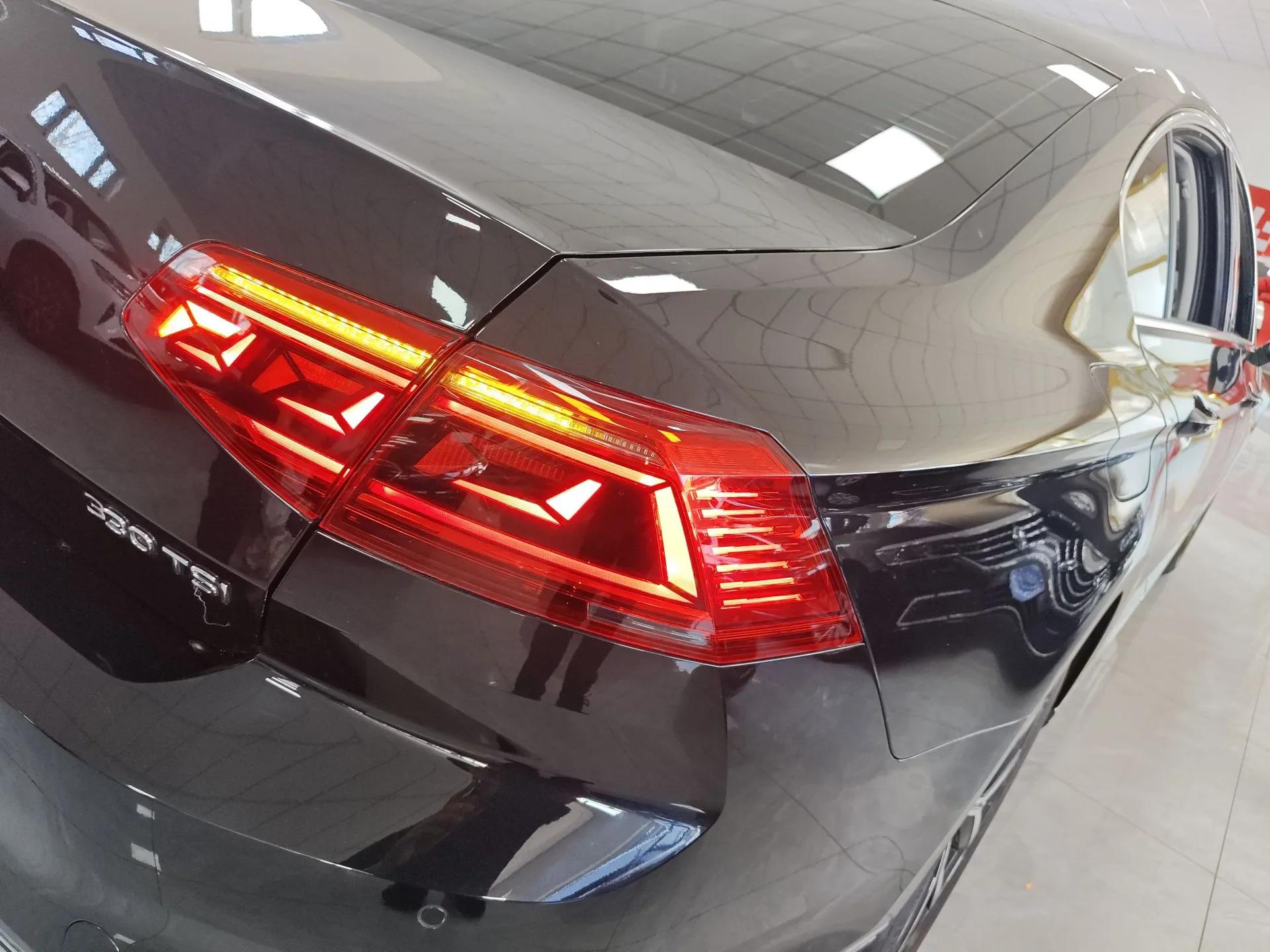 Volkswagen Magotan 2020 330TSI DSG Luxury Edition — миниатюра 7