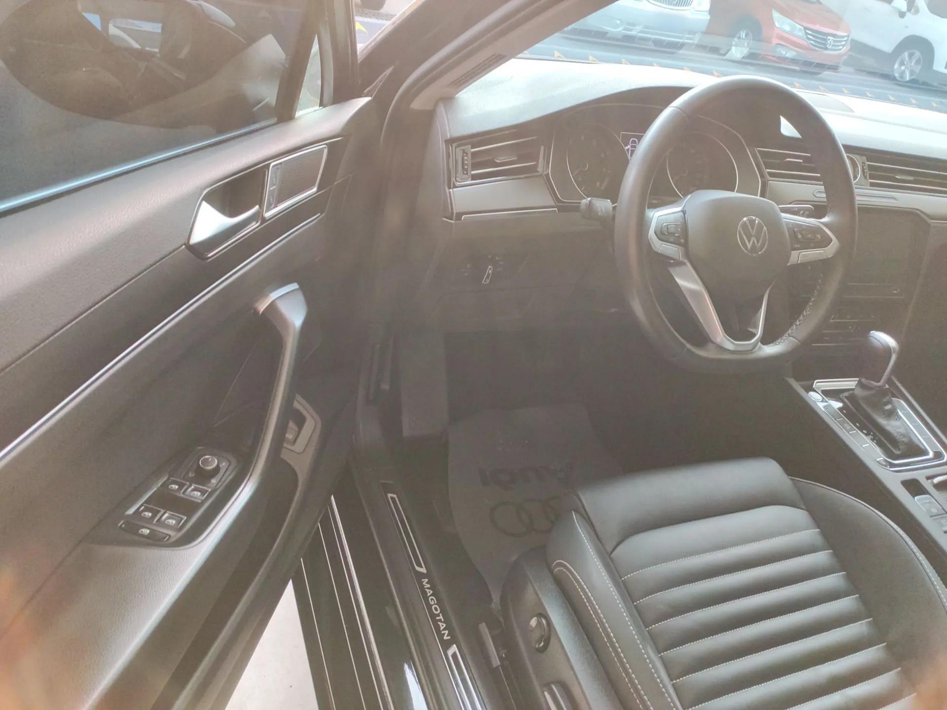 Volkswagen Magotan 2020 330TSI DSG Leading Model — миниатюра 19