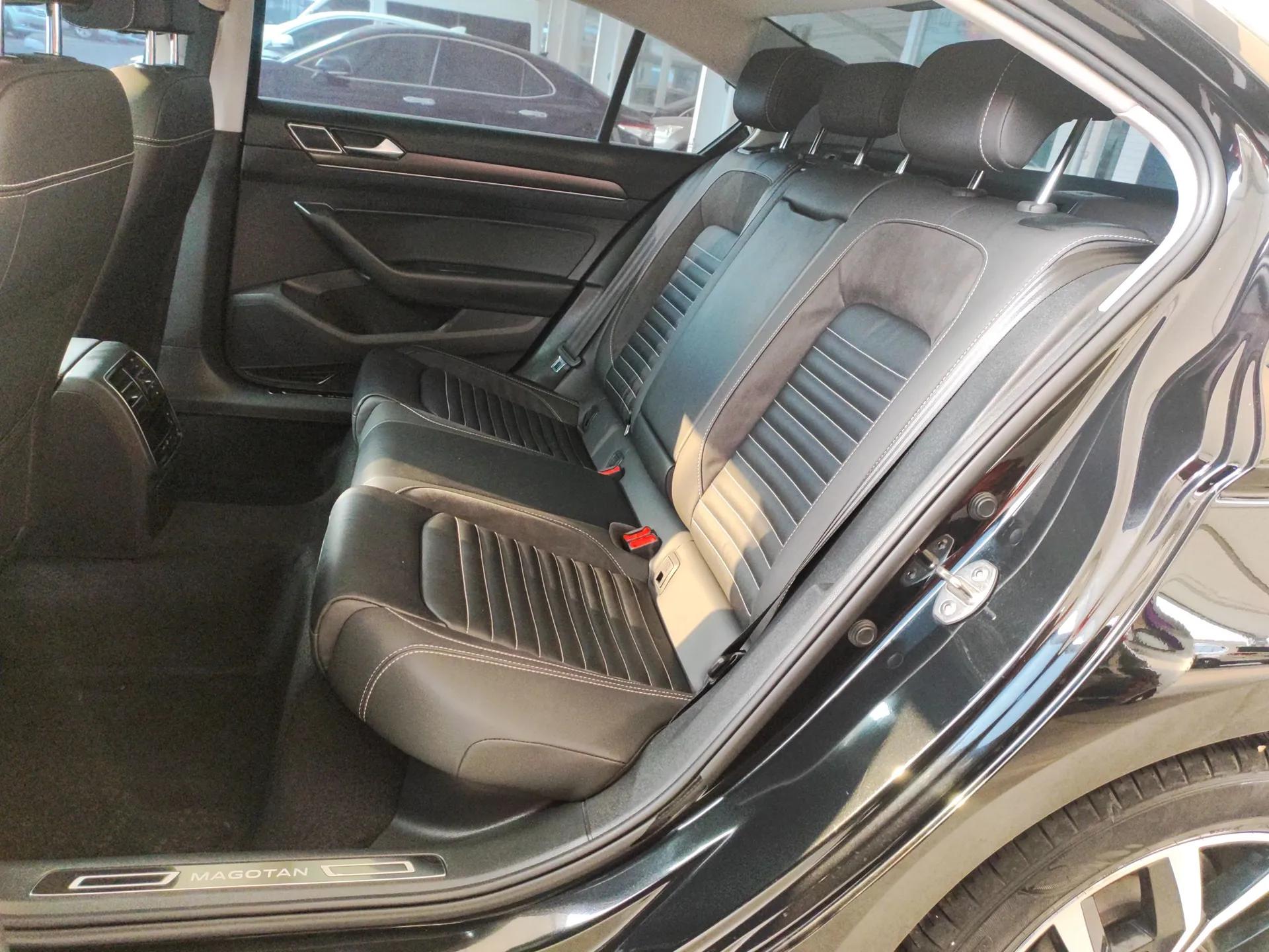 Volkswagen Magotan 2020 330TSI DSG Leading Model — миниатюра 20