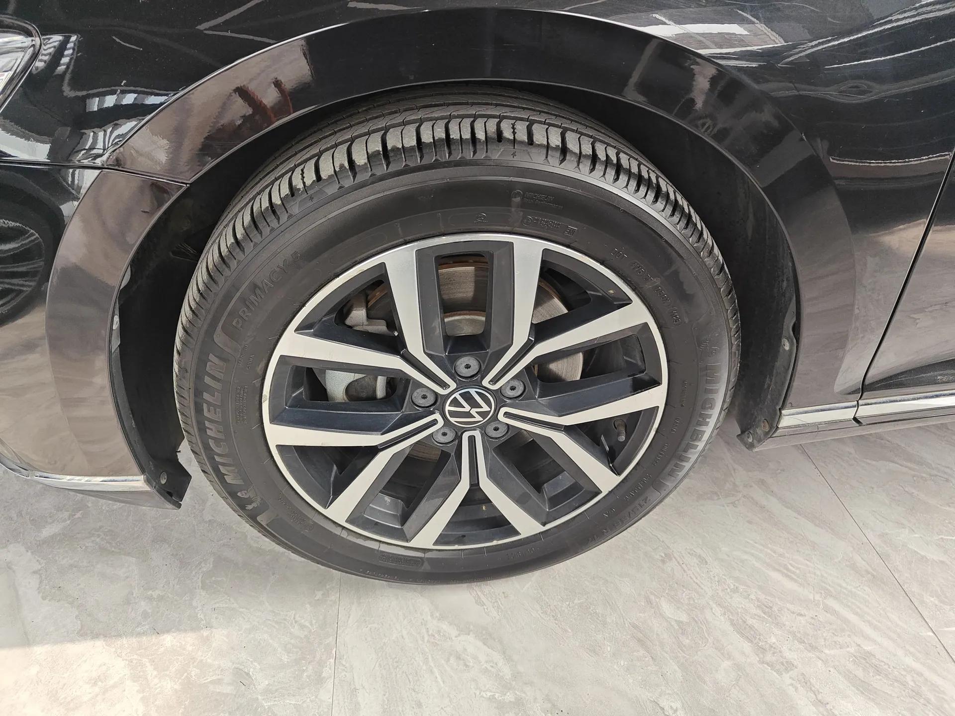 Volkswagen Magotan 2020 330TSI DSG Leading Model — миниатюра 9
