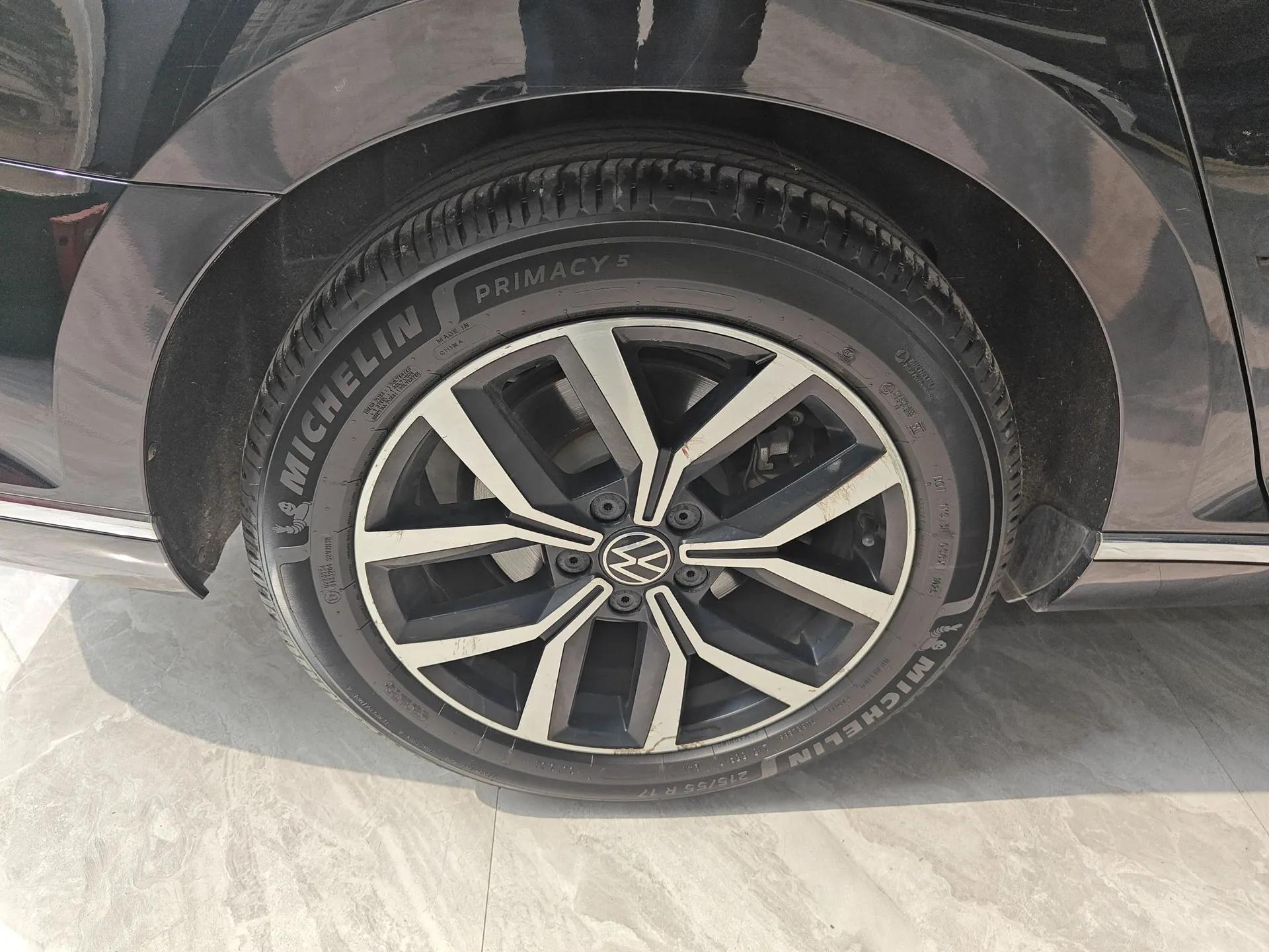 Volkswagen Magotan 2020 330TSI DSG Leading Model — миниатюра 10