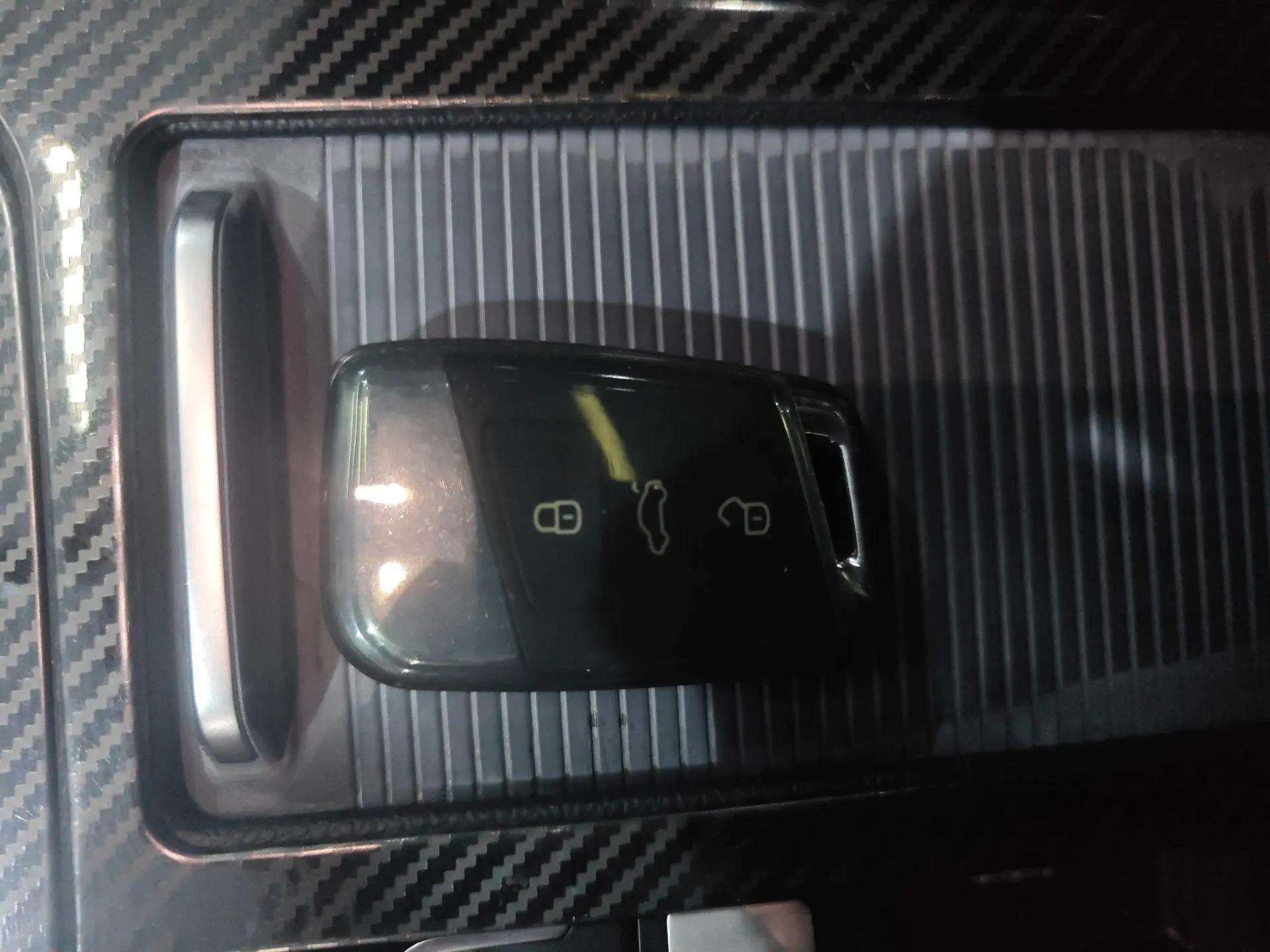 Volkswagen Magotan 2020 330TSI DSG Leading Model — миниатюра 12