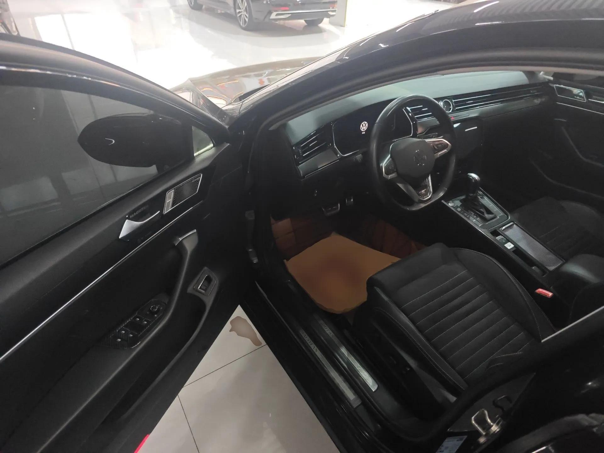 Volkswagen Magotan 2020 330TSI DSG Leading Model — миниатюра 19