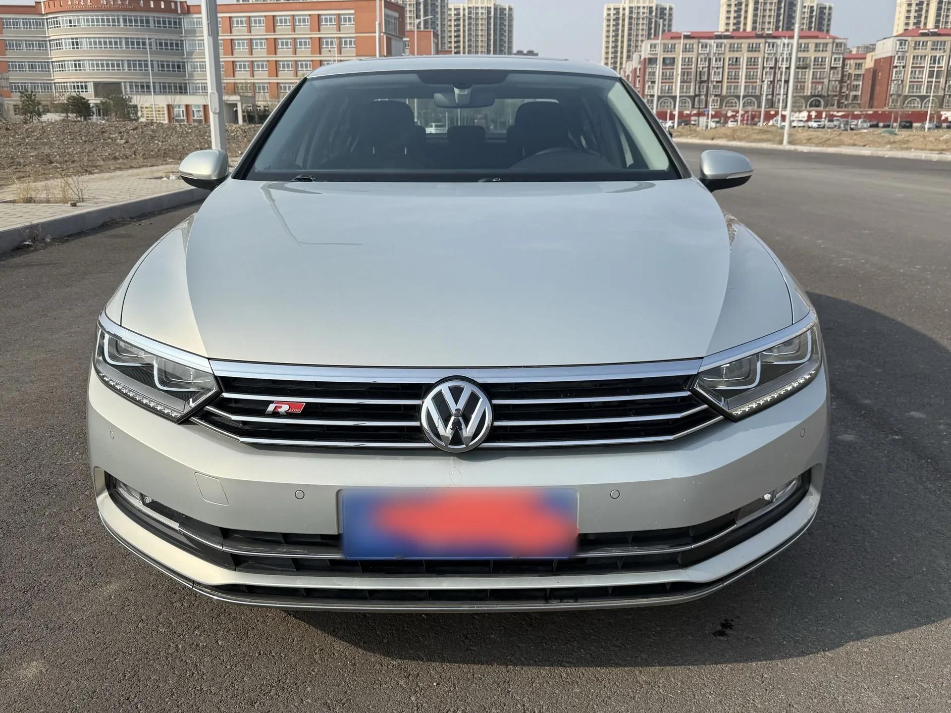 Volkswagen Magotan 2019 330TSI DSG Luxury Version China VI Standard — миниатюра 4