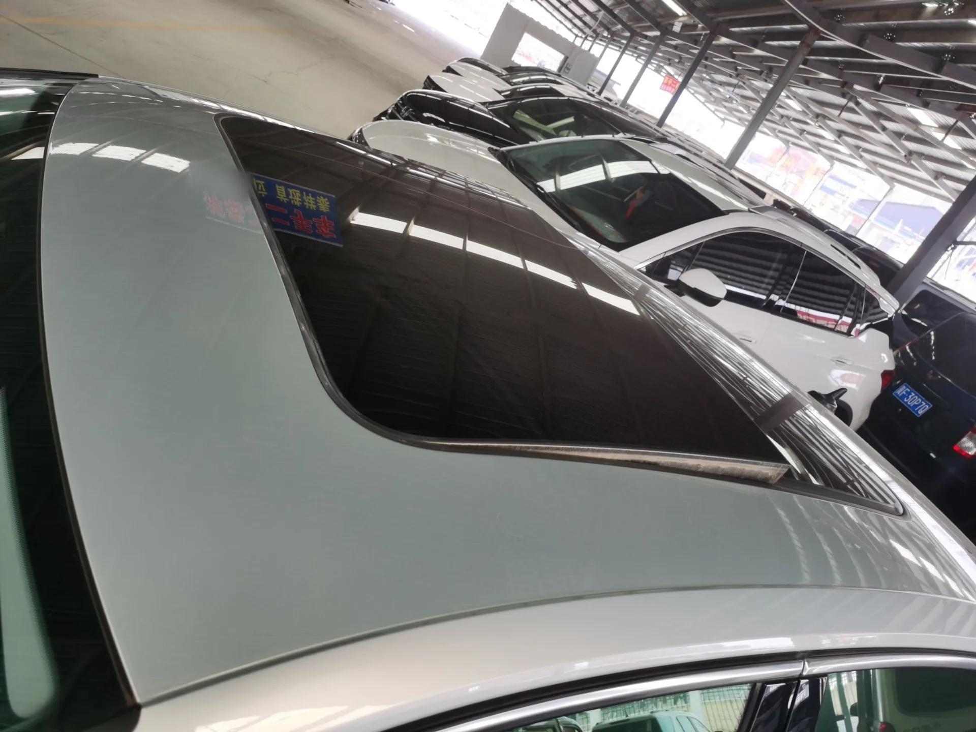 Volkswagen Magotan 2019 330TSI DSG Luxury Version China VI Standard — миниатюра 9