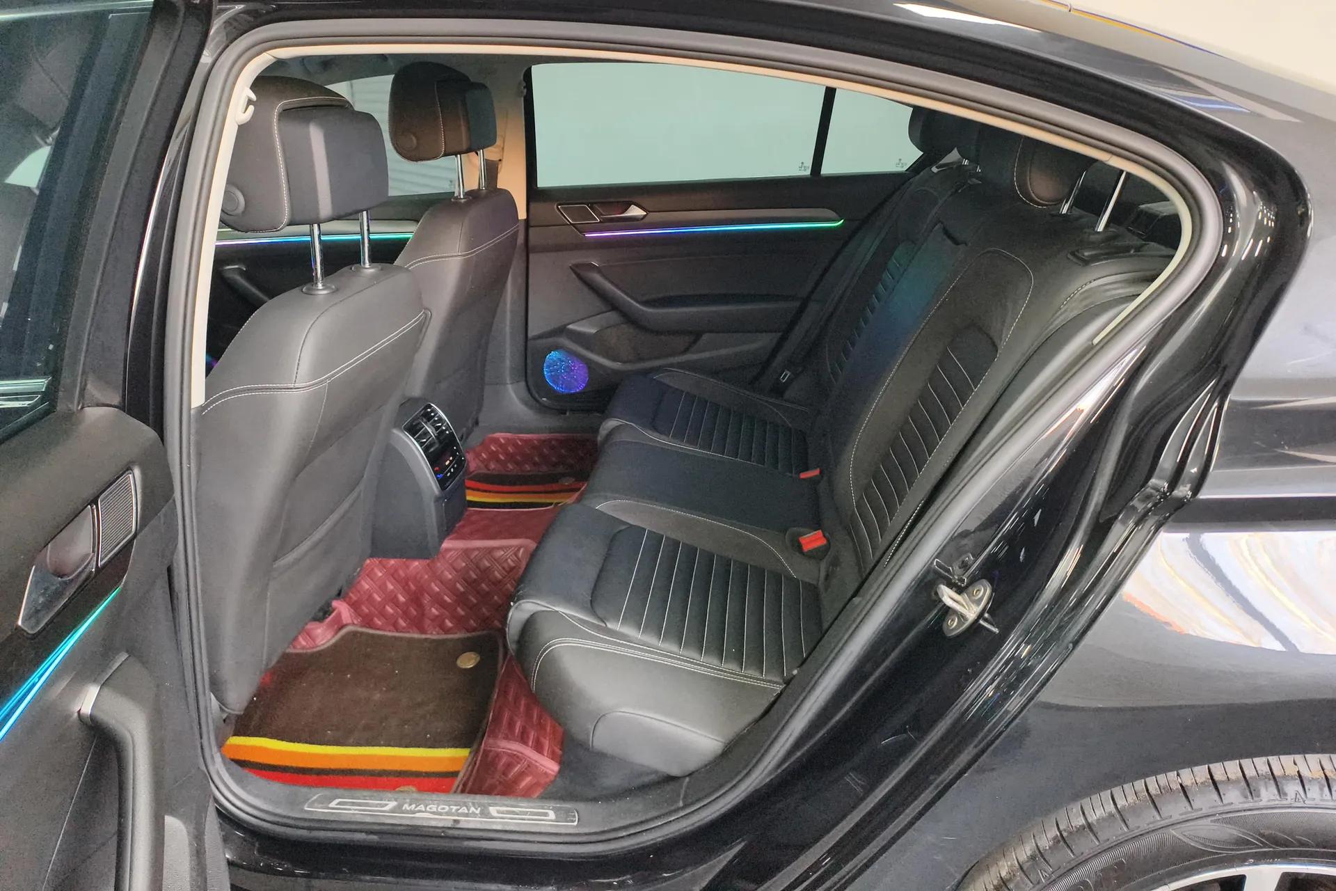 Volkswagen Magotan 2020 330TSI DSG Leading Model — миниатюра 12