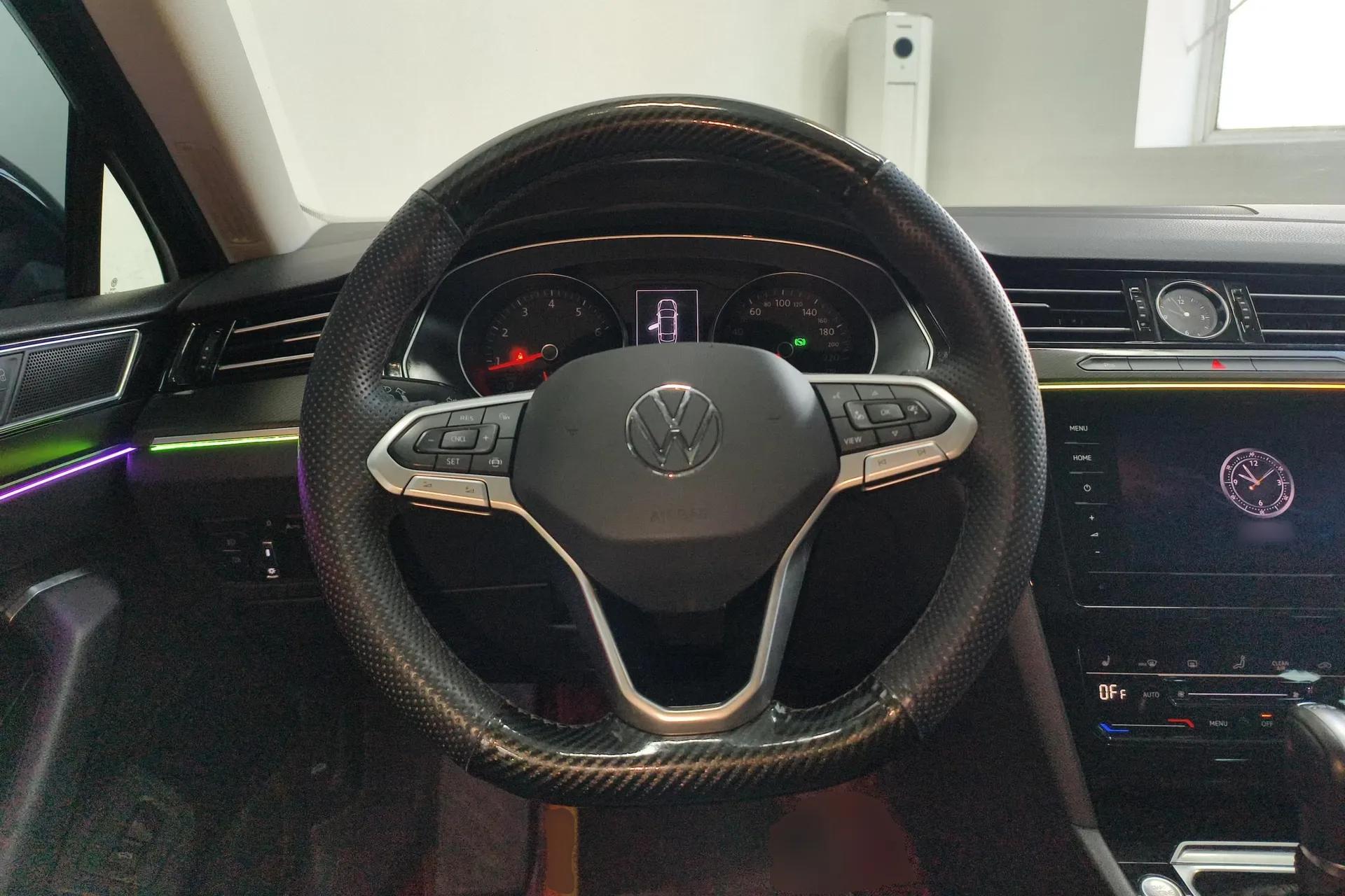 Volkswagen Magotan 2020 330TSI DSG Leading Model — миниатюра 13