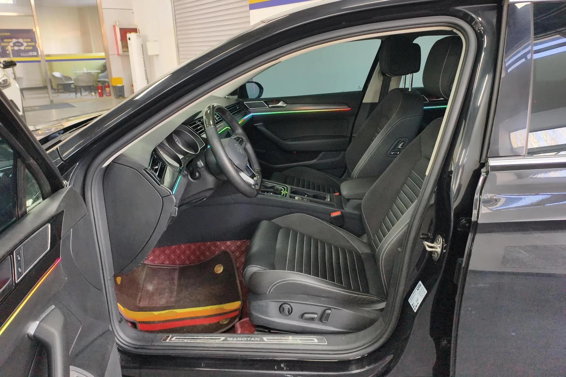 Volkswagen Magotan 2020 330TSI DSG Leading Model — миниатюра 17