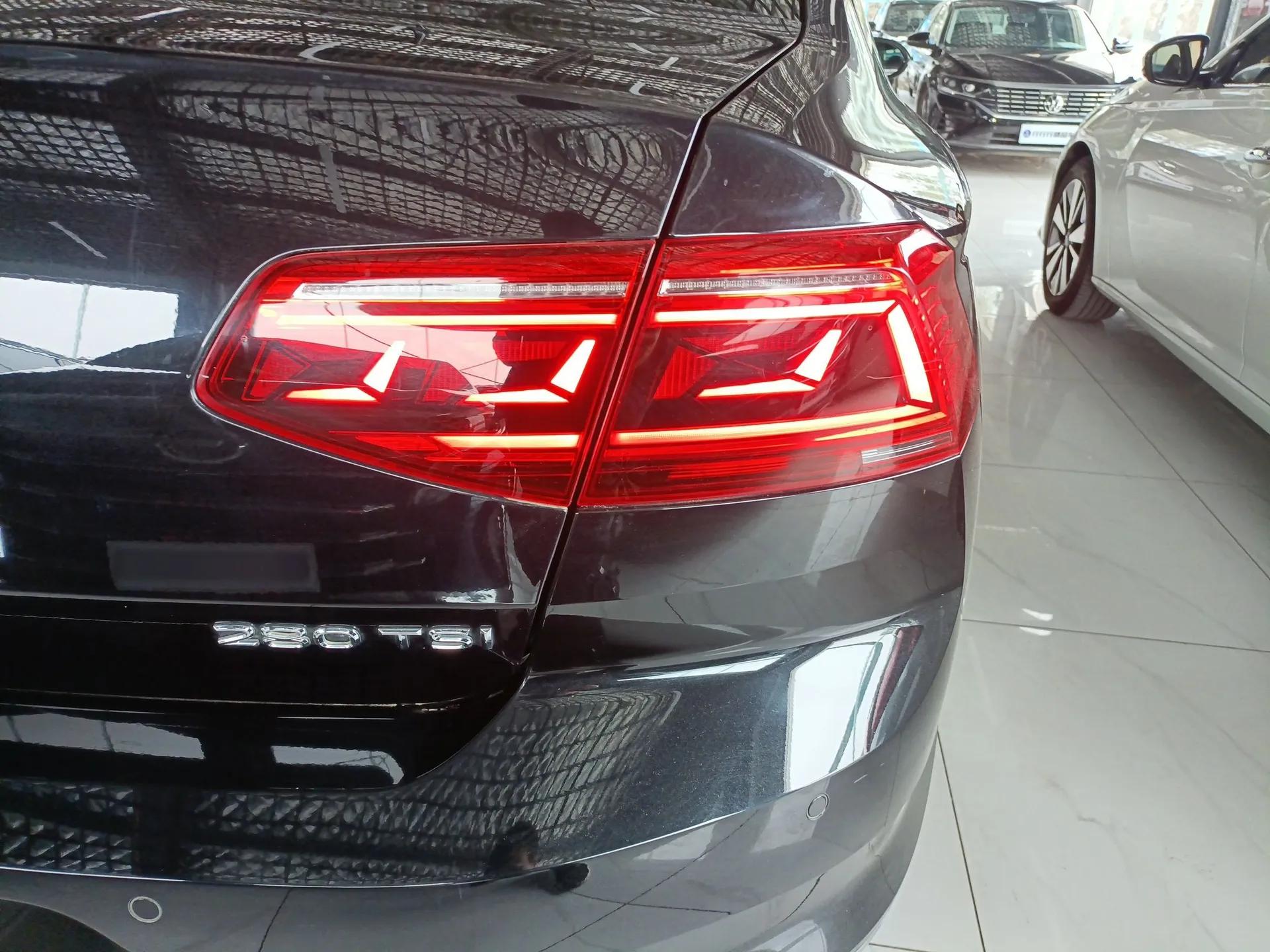 Volkswagen Magotan 2020 280TSI DSG Comfort Edition — миниатюра 8