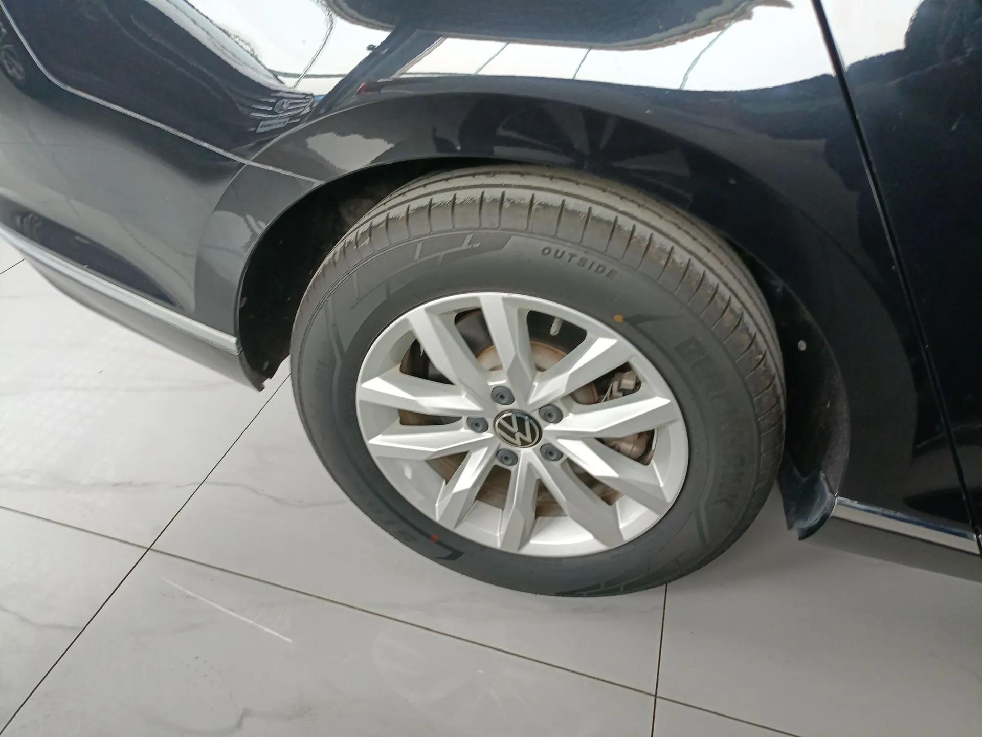 Volkswagen Magotan 2020 280TSI DSG Comfort Edition — миниатюра 10