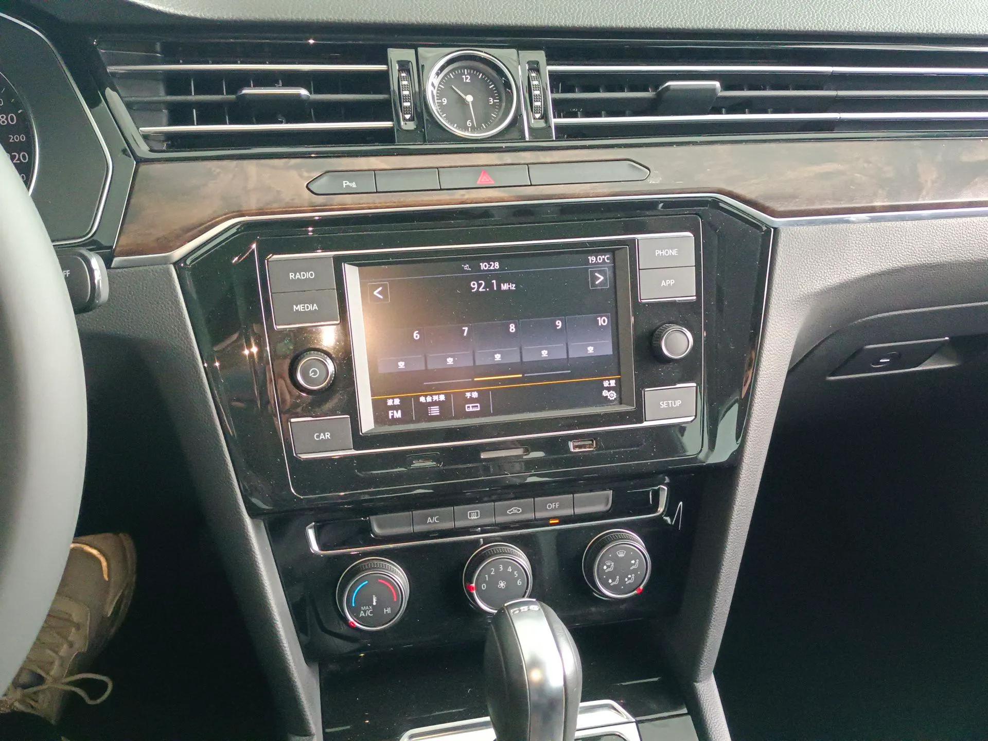 Volkswagen Magotan 2019 330TSI DSG Leading Model China VI Standard — миниатюра 16
