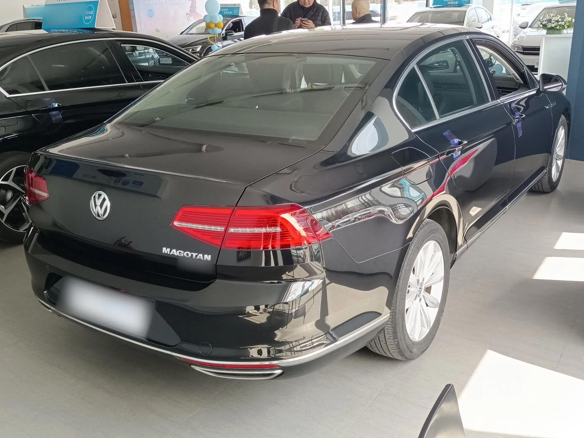 Volkswagen Magotan 2019 330TSI DSG Leading Model China VI Standard — миниатюра 6