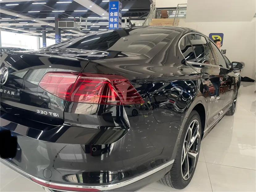 Volkswagen Magotan 2023 2 Million Units Limited Edition 330TSI DSG Leading Version — миниатюра 6