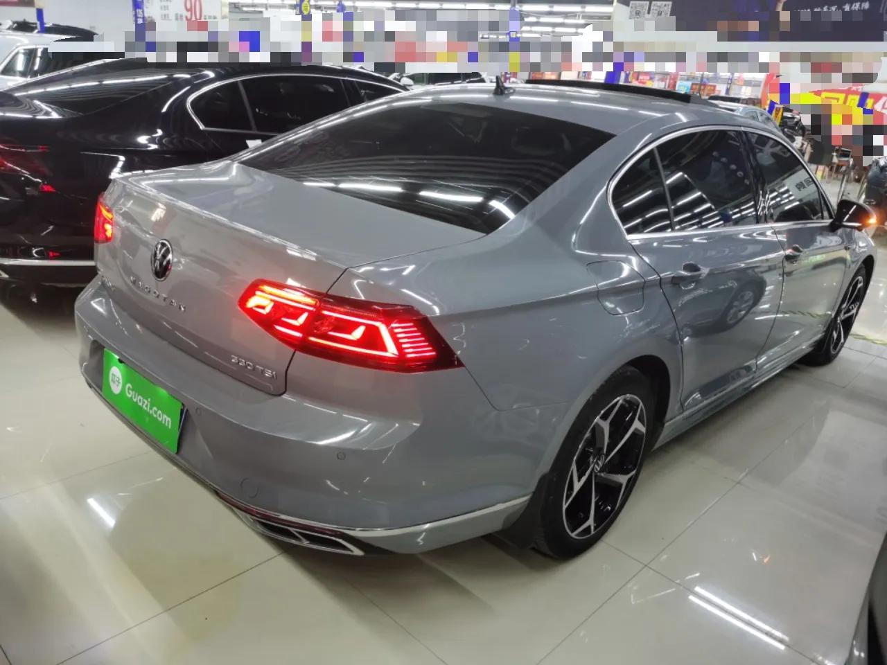 Volkswagen Magotan 2023 2 Million Units Commemorative Edition 330TSI DSG Luxury Version — миниатюра 7