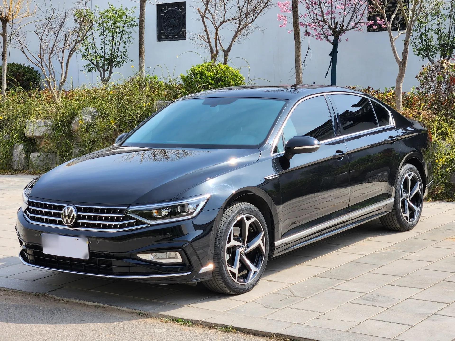 Volkswagen Magotan 2023 2 Million Units Limited Edition 330TSI DSG Leading Version — миниатюра 10