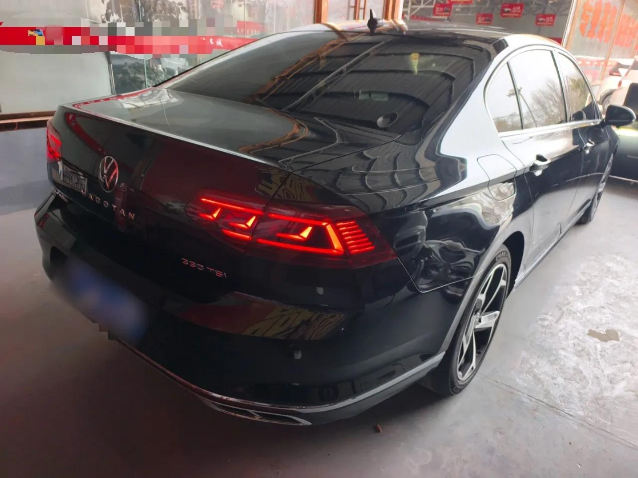 Volkswagen Magotan 2023 2 Million Units Limited Edition 330TSI DSG Leading Version — миниатюра 4
