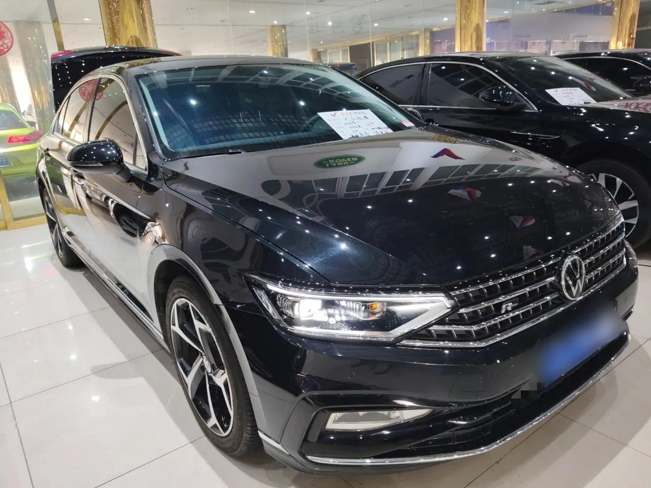 Volkswagen Magotan 2023 2 Million Units Limited Edition 330TSI DSG Leading Version — миниатюра 3