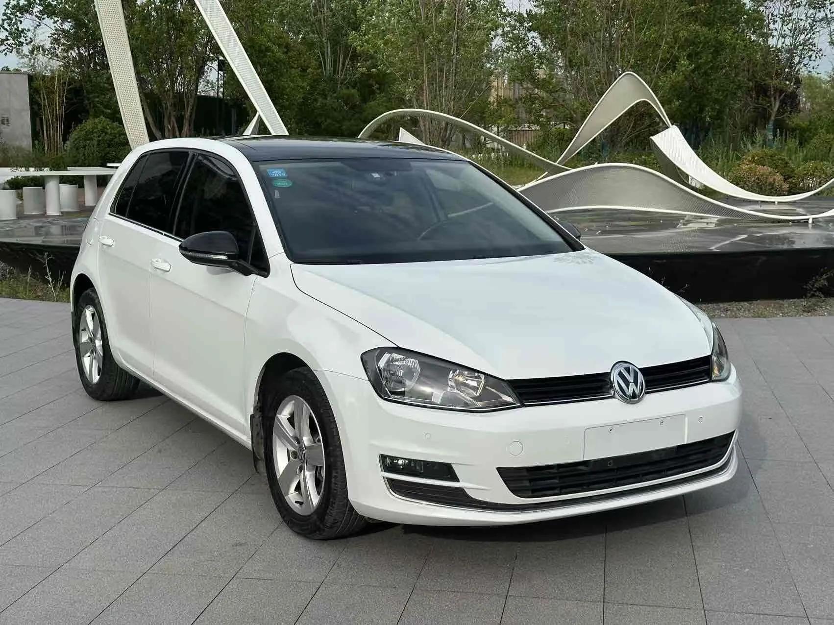 Volkswagen Golf 2017 230TSI Automatic Comfort Edition – Celebrating Milestone of One Million Units — миниатюра 7