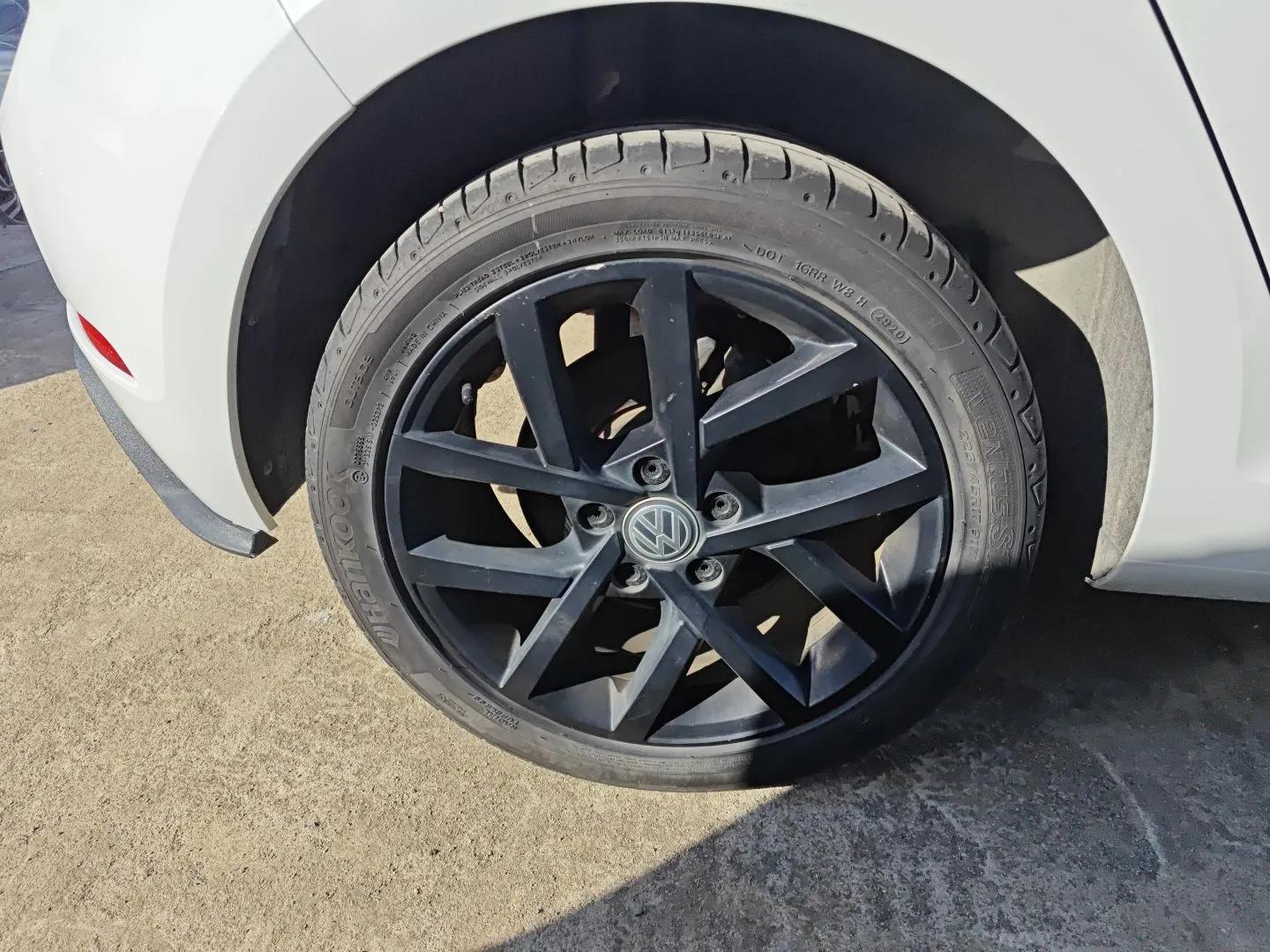 Volkswagen Golf 2020 Zhiai Edition 200TSI DSG Comfortable & Ambitious Version — миниатюра 10