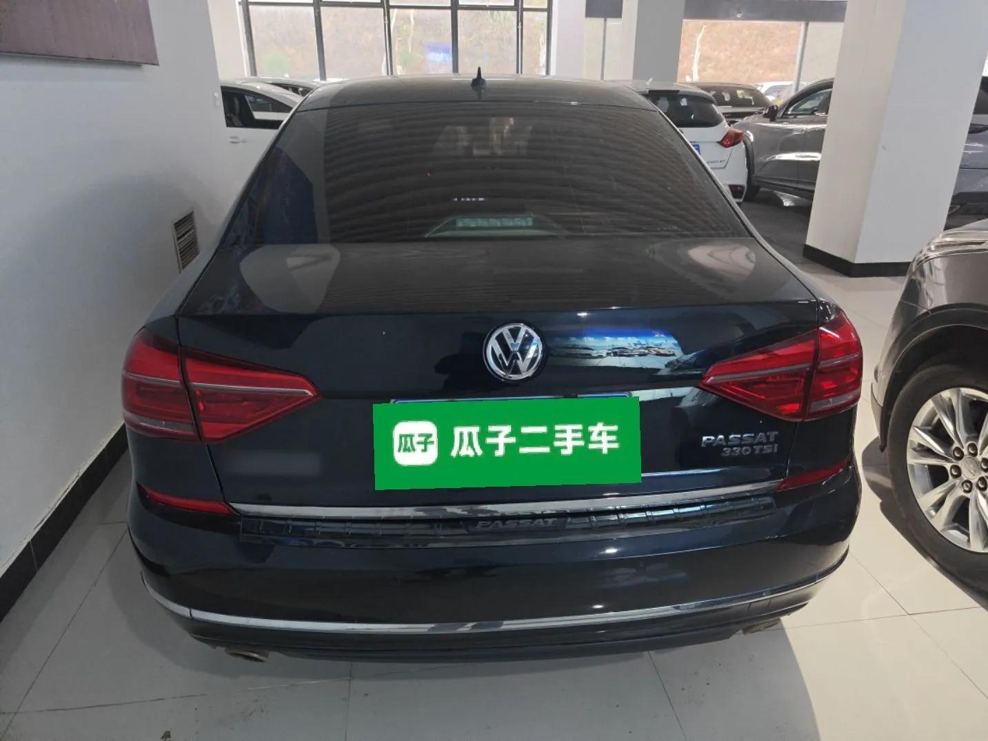 Volkswagen Passat 2017 330TSI DSG Luxury Edition — миниатюра 5