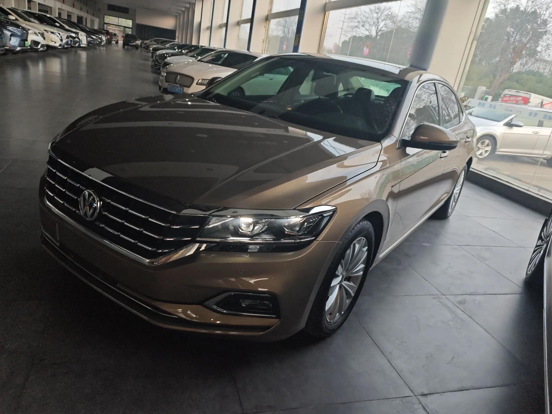 Volkswagen Passat 2019 330TSI Elite Edition China V Standard — миниатюра 1