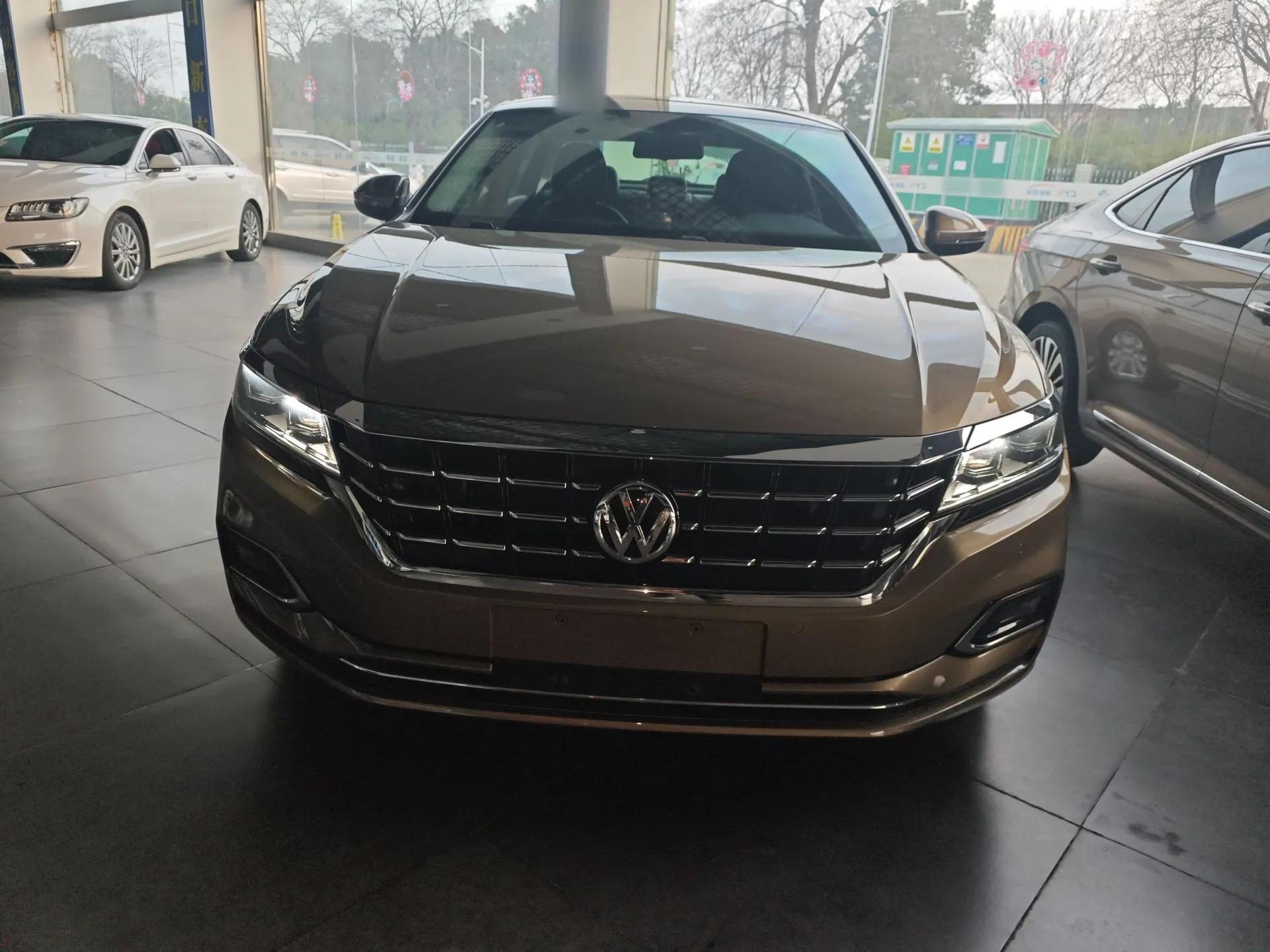 Volkswagen Passat 2019 330TSI Elite Edition China V Standard — миниатюра 2