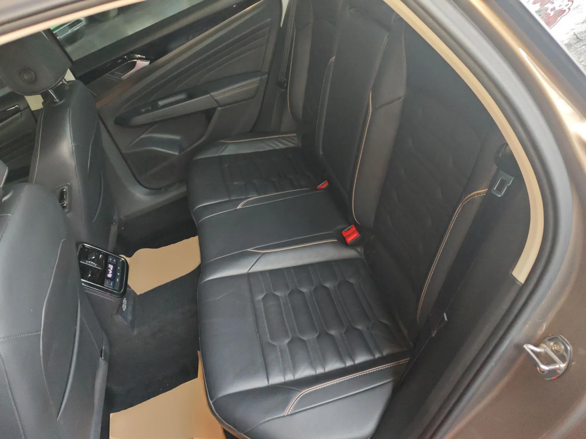 Volkswagen Passat 2019 330TSI Elite Edition China V Standard — миниатюра 20