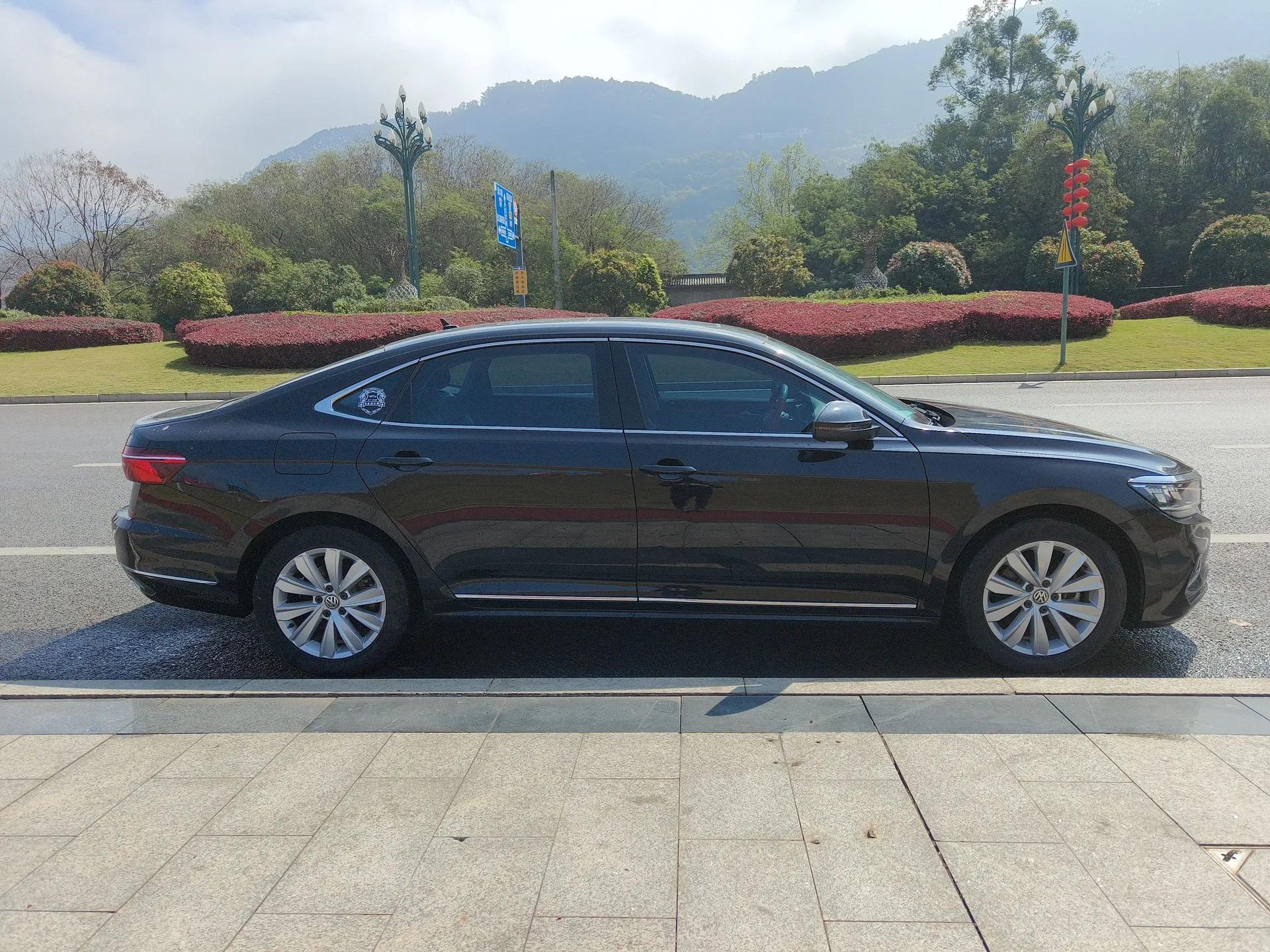 Volkswagen Passat 2019 330TSI Elite Edition China V Standard — миниатюра 3