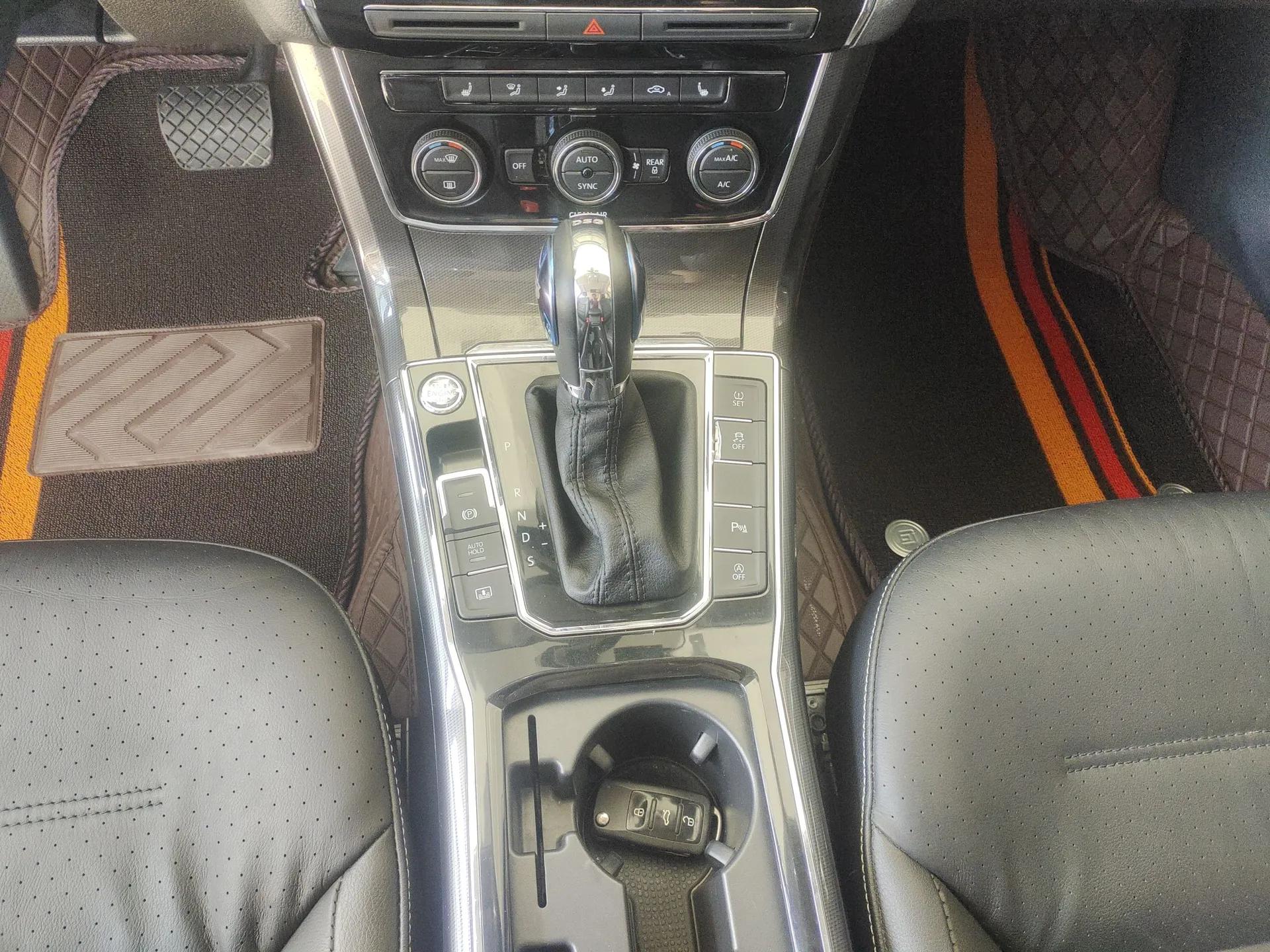 Volkswagen Passat 2017 330TSI DSG Prestige Edition — миниатюра 17