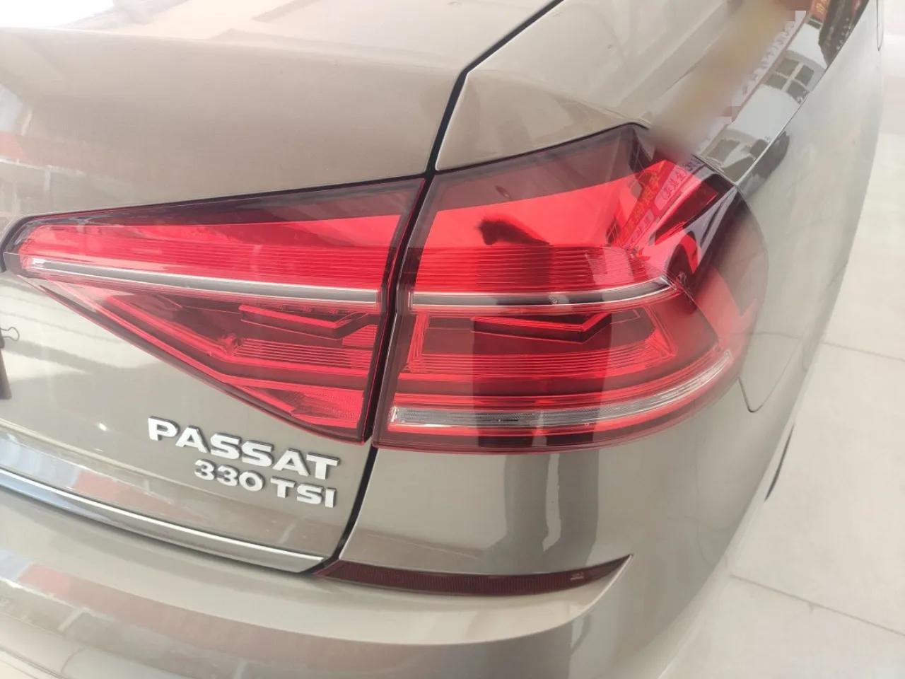 Volkswagen Passat 2017 330TSI DSG Prestige Edition — миниатюра 7