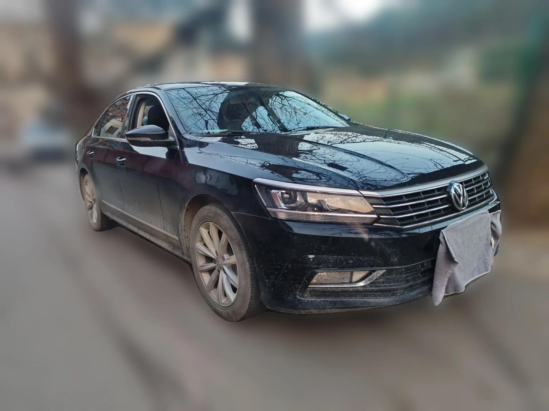 Volkswagen Passat 2017 330TSI DSG Luxury Edition — миниатюра 3