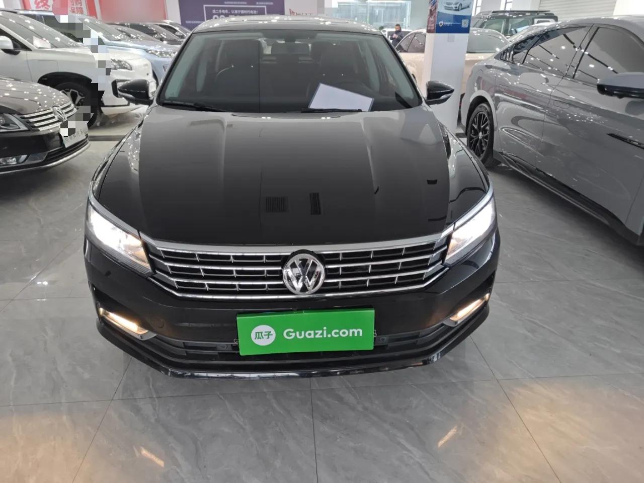Volkswagen Passat 2017 330TSI DSG Luxury Edition — миниатюра 2