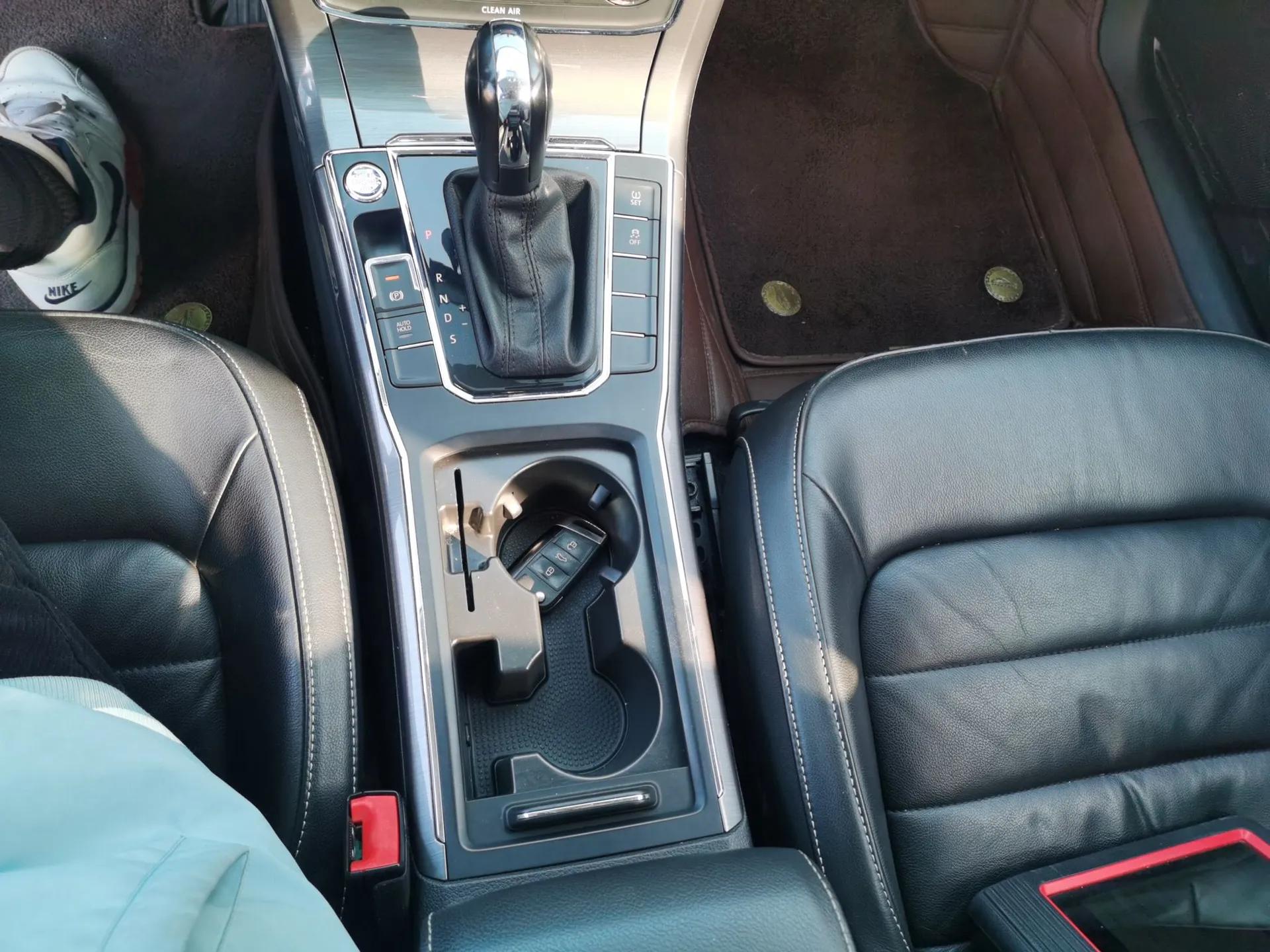 Volkswagen Passat 2016 1.8T Government Procurement Version (CEA Engine + 6AT) — миниатюра 17